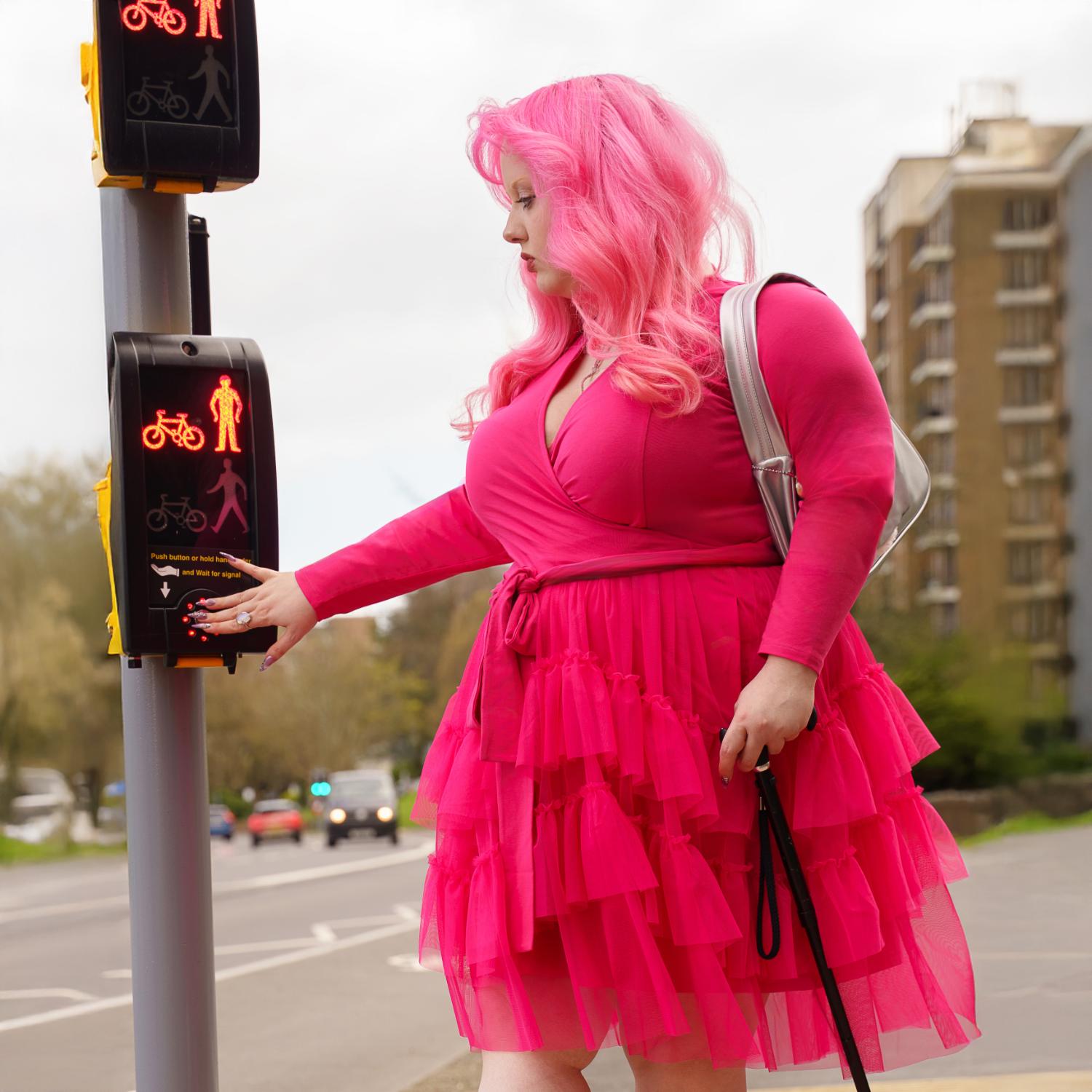 Top i ekologisk bomull med omlottdesign – Granatäpple