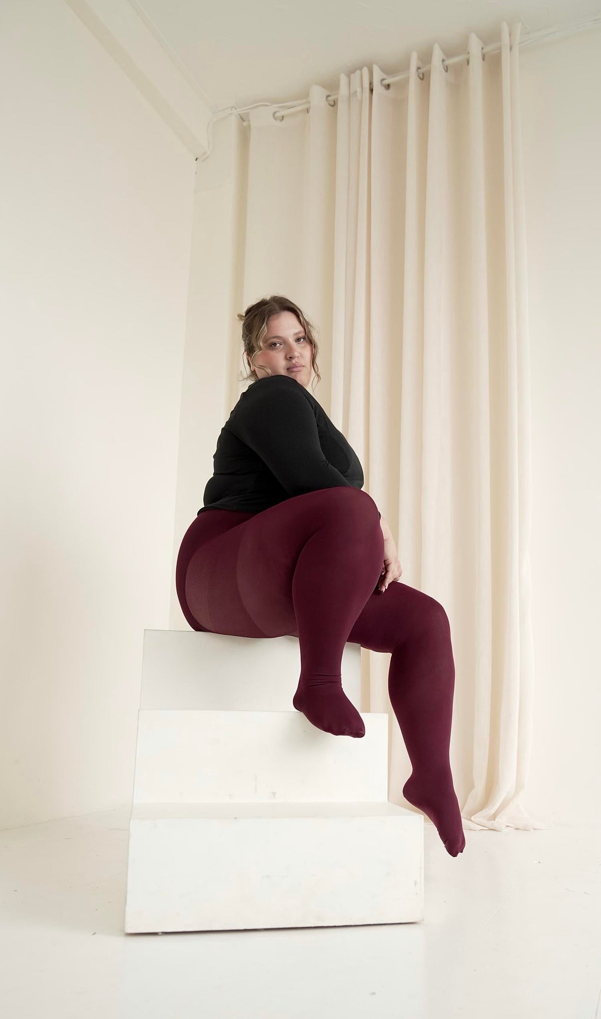 120 Denier Super-Opaque Tights - Cherry