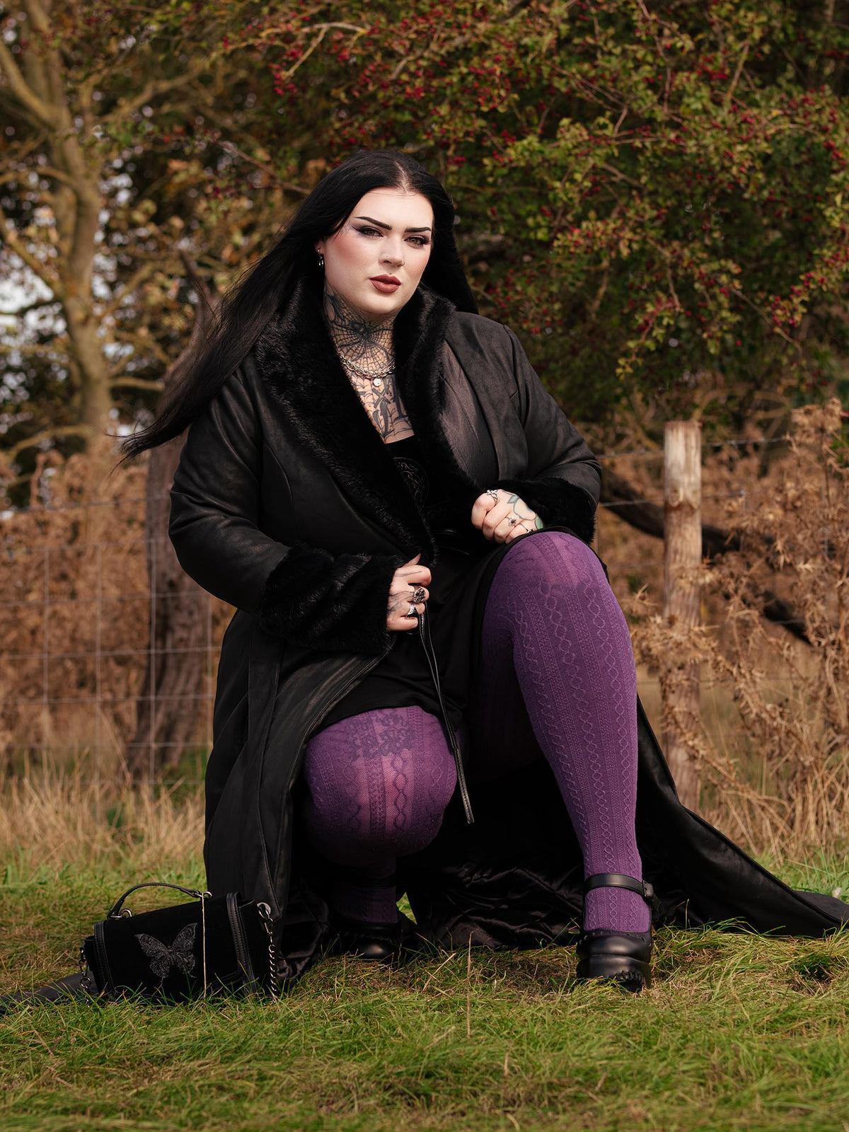 Grannies Cable Knit Wool Tights - Fancy Darkness