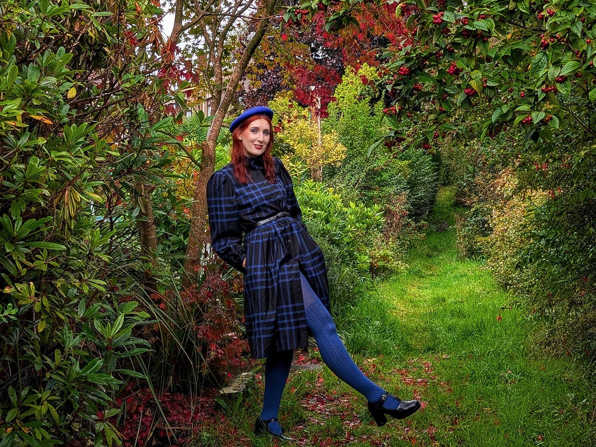 Grannies Cable Knit Wool Tights - Kraken's Breath