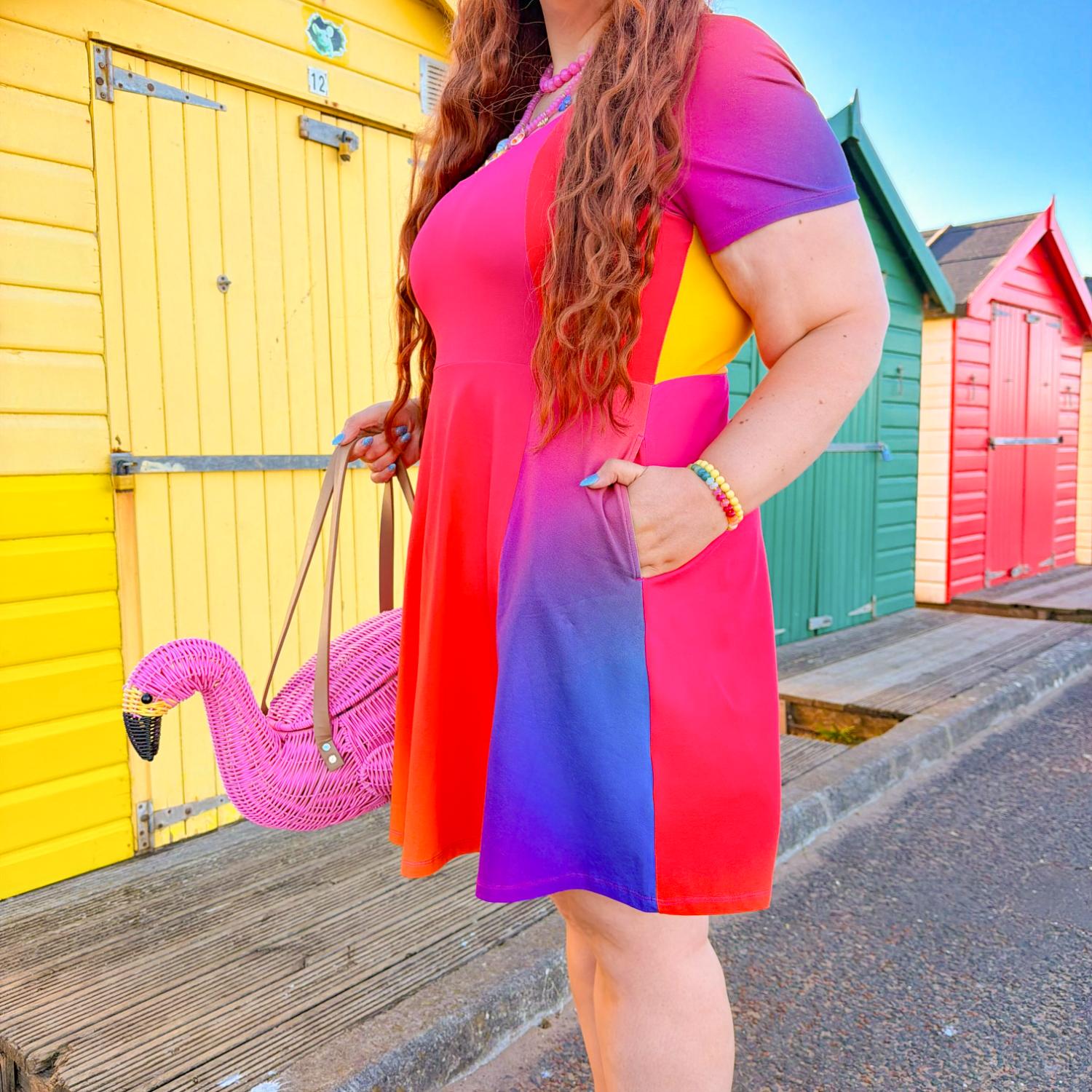 Vestido mini de corte en A Vanessa - Arcoíris