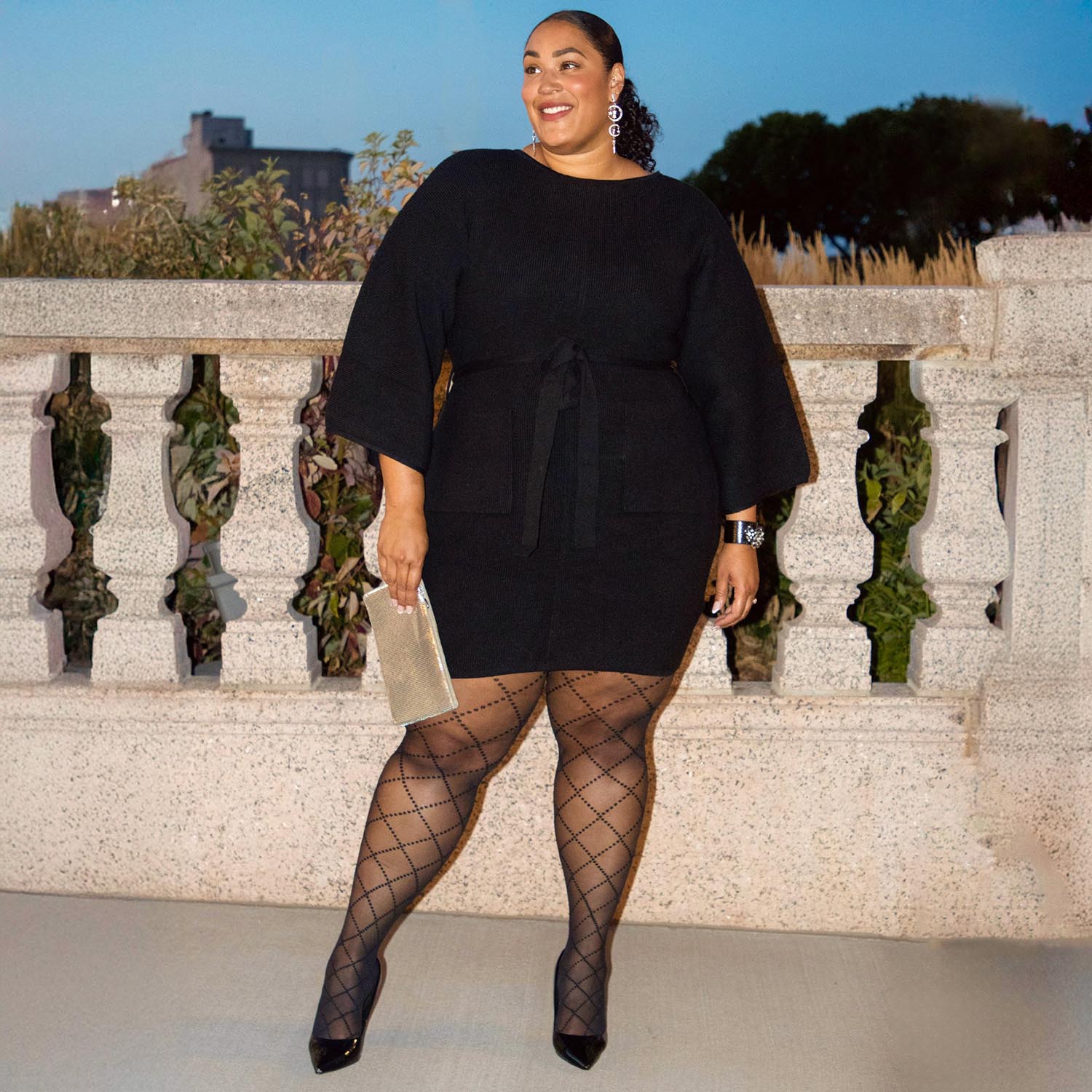 Larrissa, 5ft 11in / 181cm - Taglia F