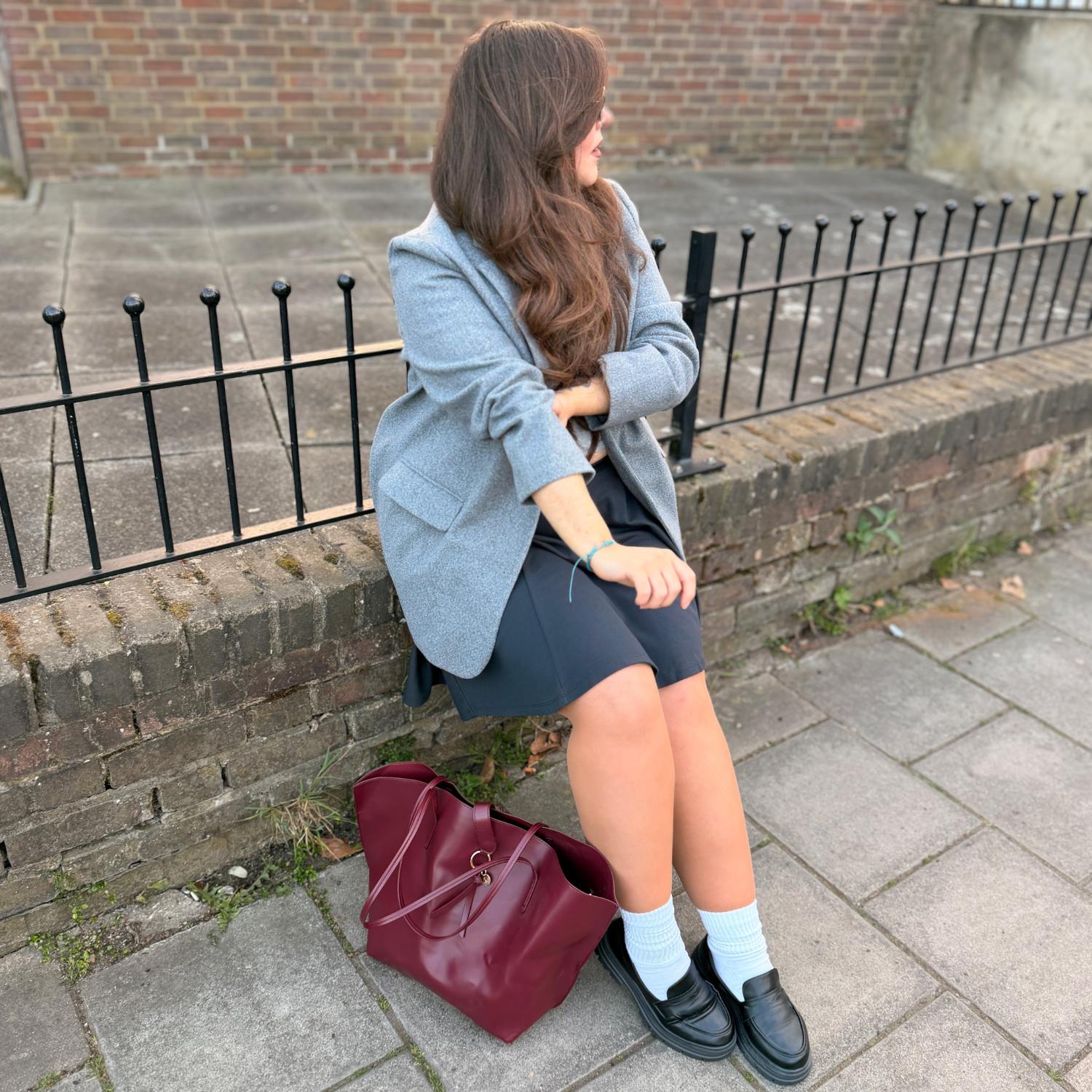 Spódniczka typu mini-flare – kolor grafitowy