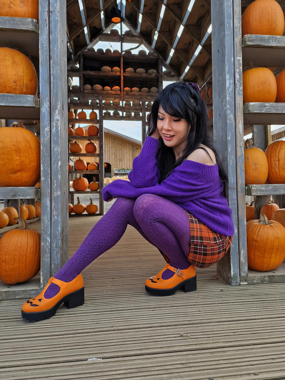 Grannies Cable Knit Wool Tights - Fancy Darkness