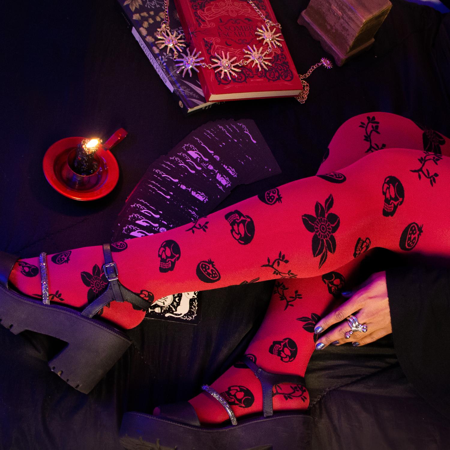 Collant 80 denari coprenti - Danu Skull Flower - Rosso sangue