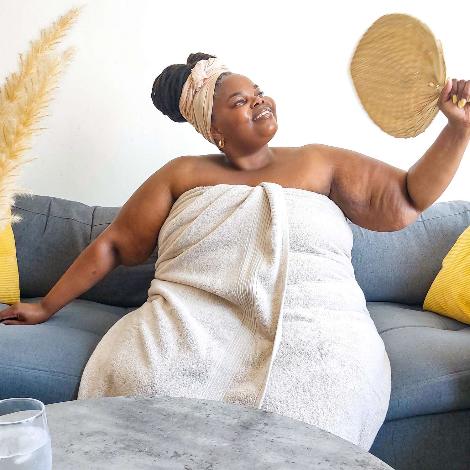 Big Softee Towel - Almond