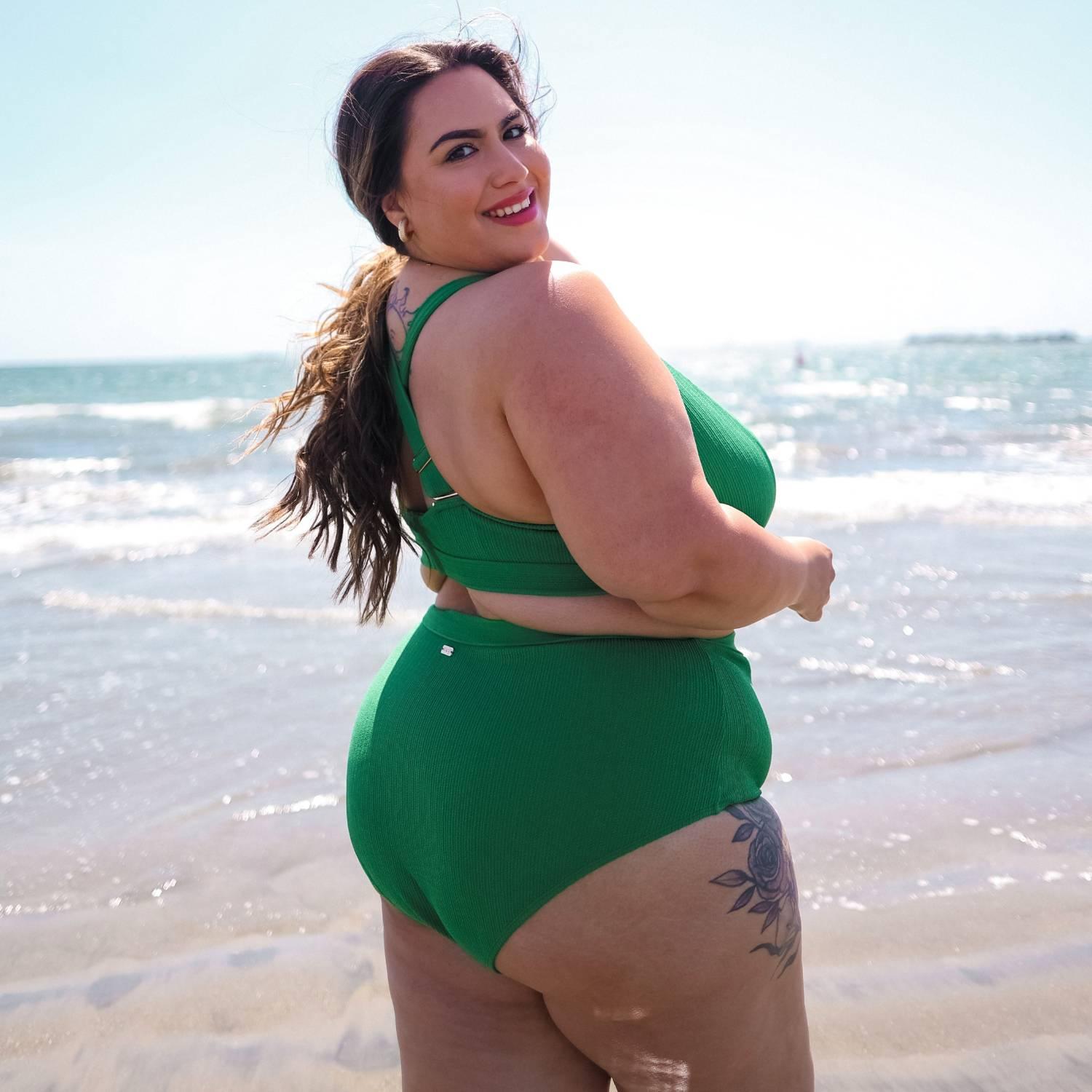Det kan bara finnas en bikinitopp – Craic – Snag