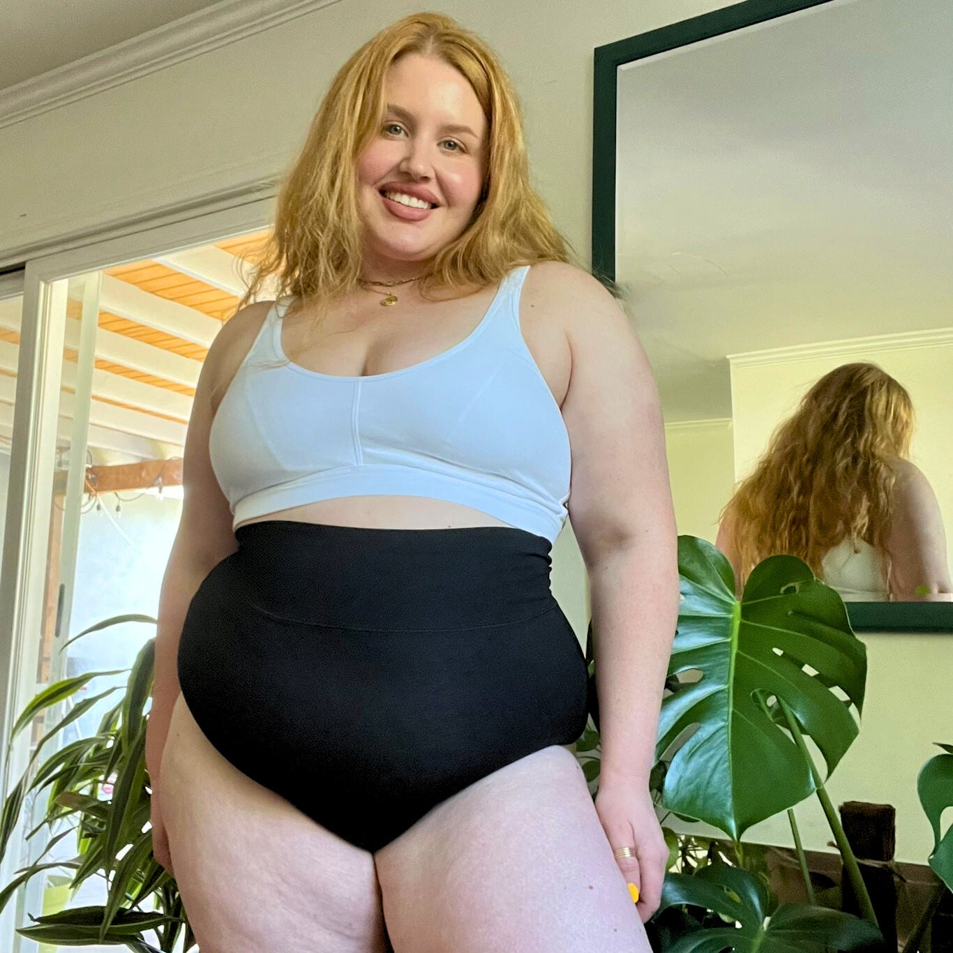 Super højtaljede knickers i økologisk bomuld - Sort