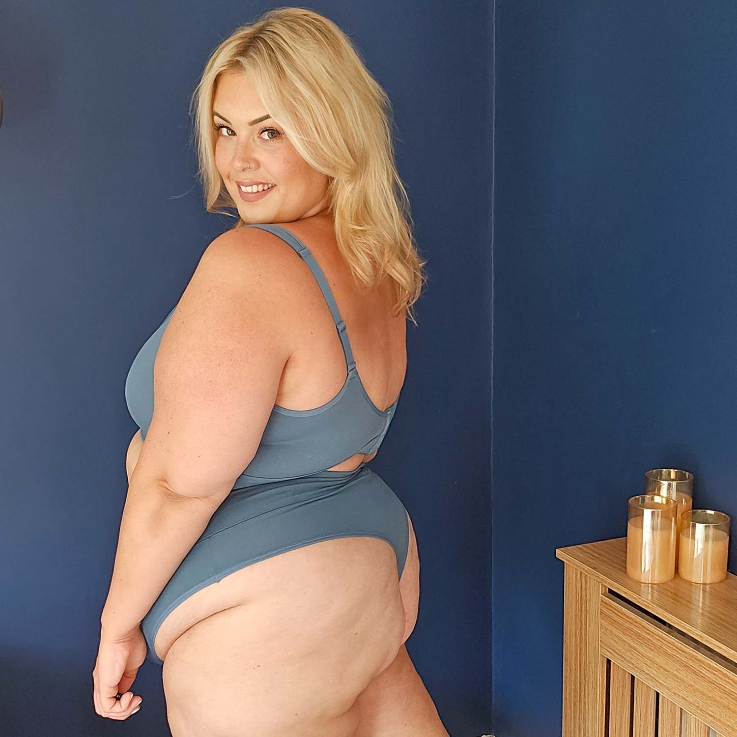 Alysse - Talla 6 - Copa Regular