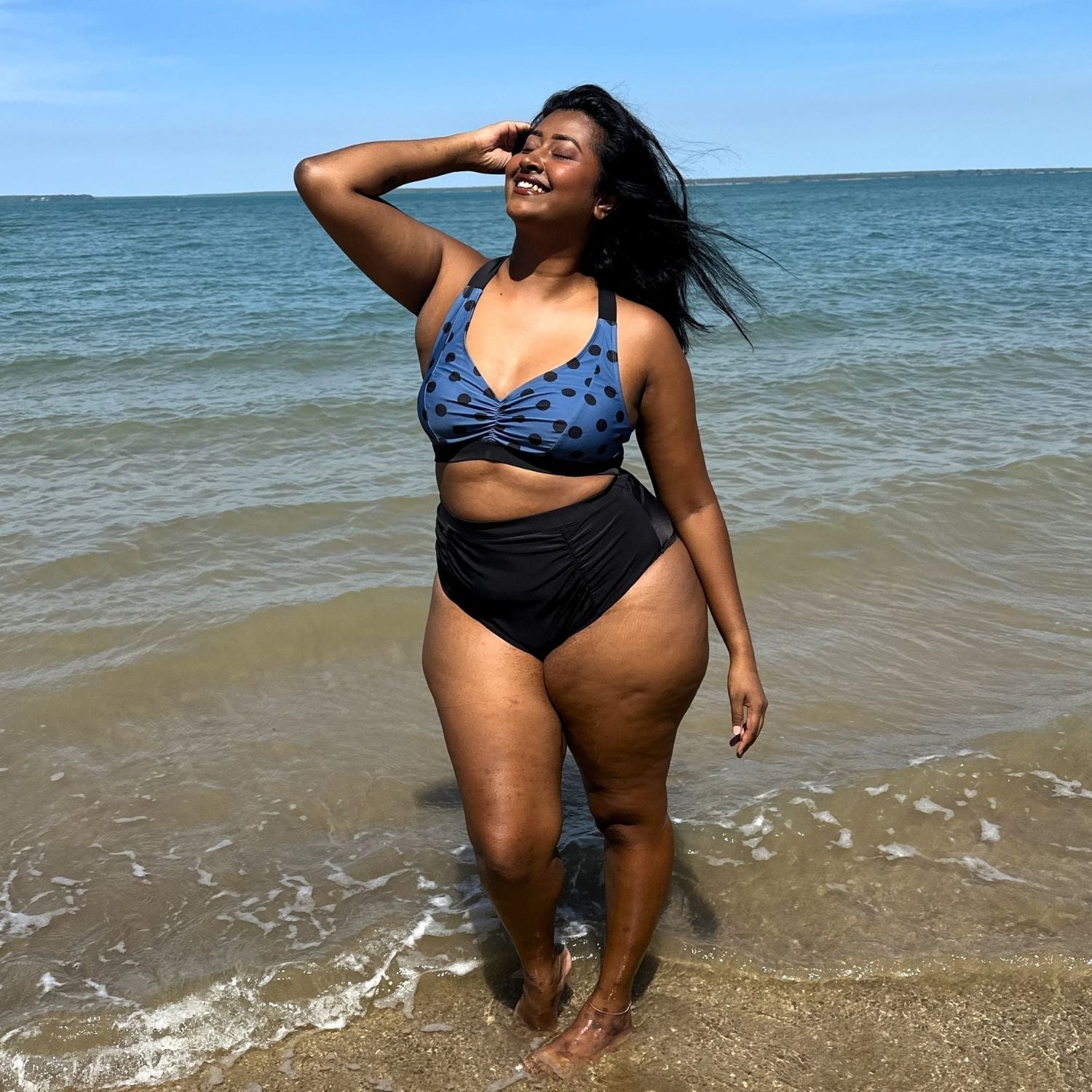 [Dee - Talla E - 5'9