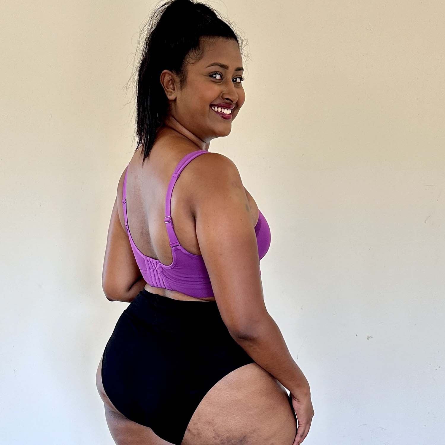 Dee - Taille 4 - Coupe régulière