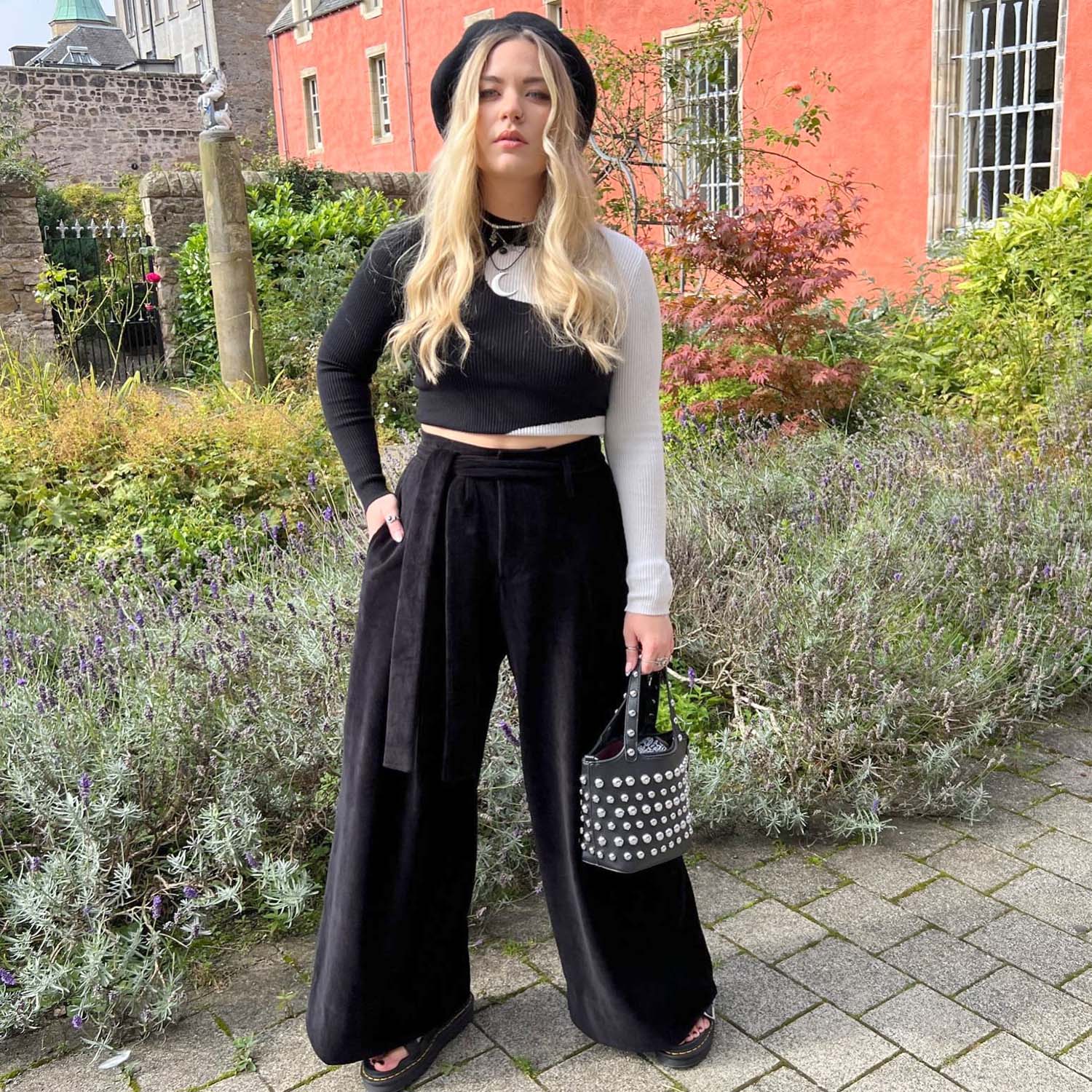 Pantalon tailleur à jambe large en velours côtelé - Noir