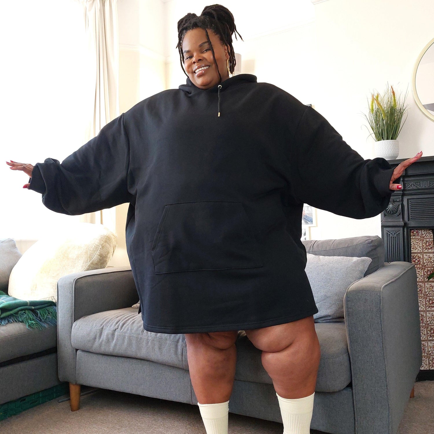 Sweat à capuche long en coton biologique - Noir