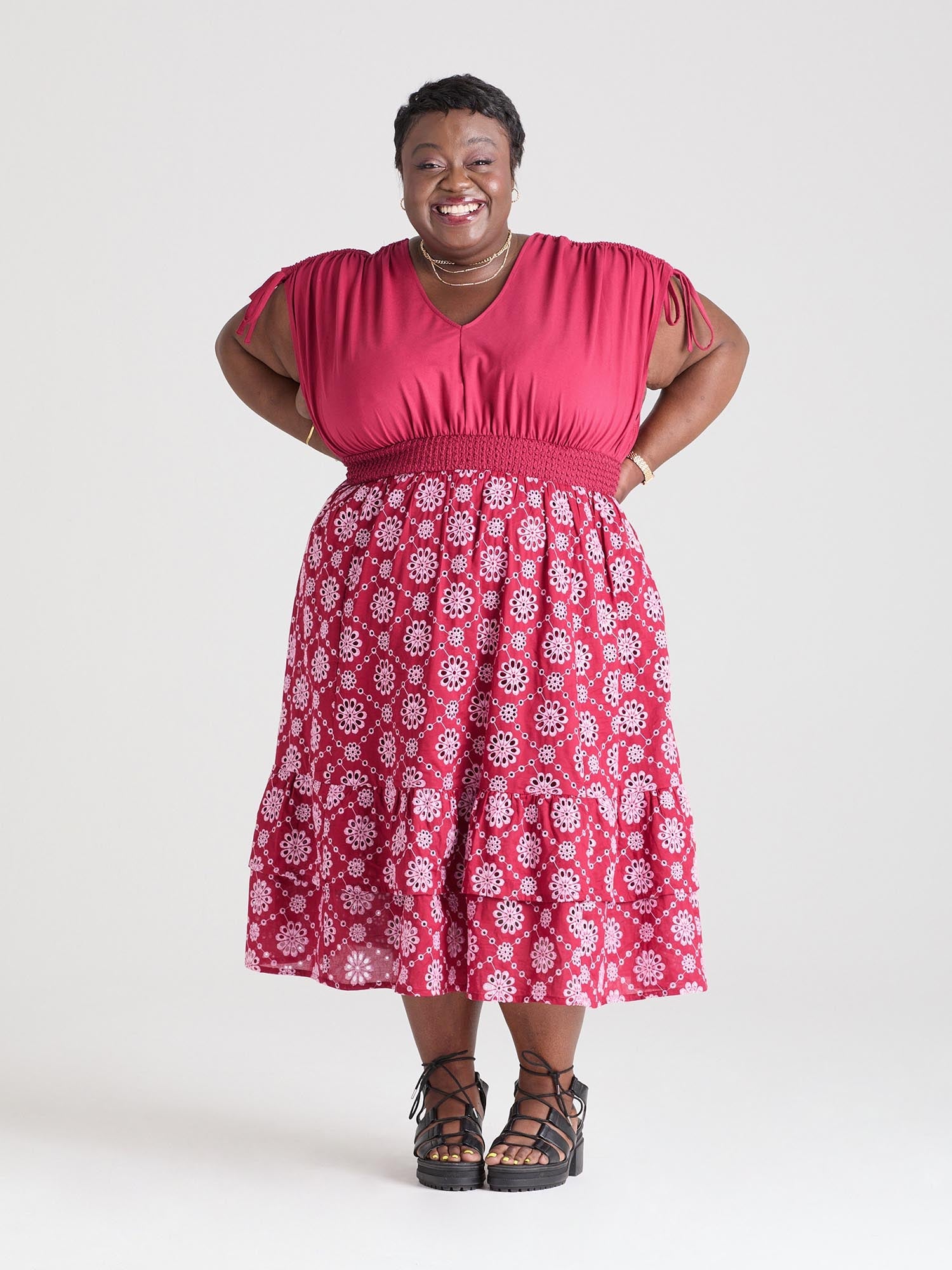 Adwoa, 5ft 3in / 161cm - Taglia G