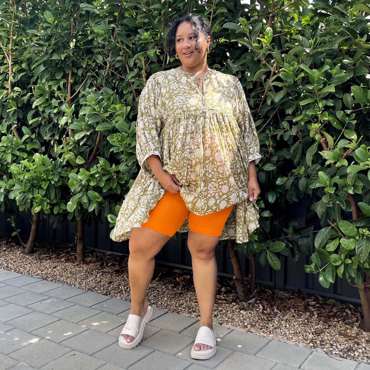 [Aisha - Taglia F - 1 metro e 80