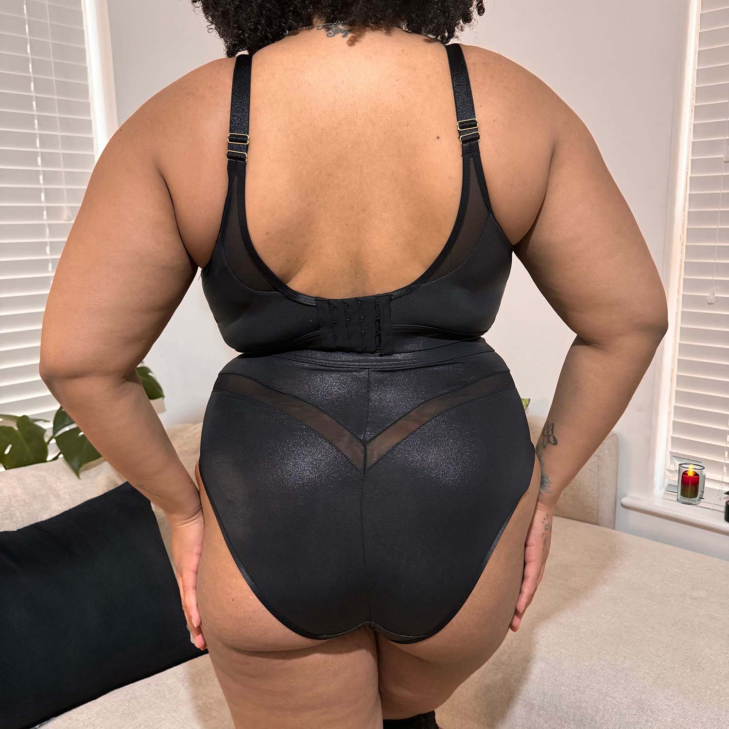 Jamesette - Reggiseno taglia 4 Grande Cup - Slip taglia F