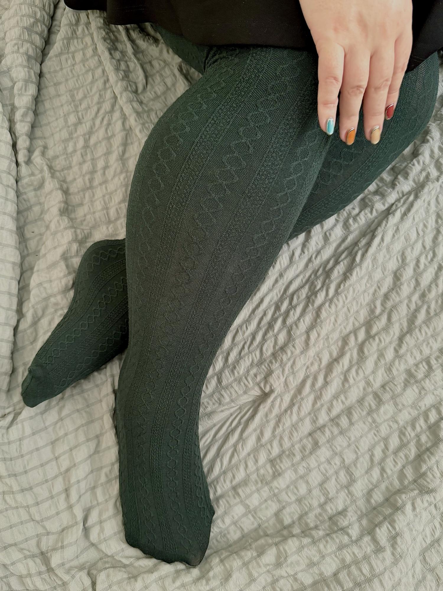 Oma's kabelgebreide wollen panty's V2 - Krokodil