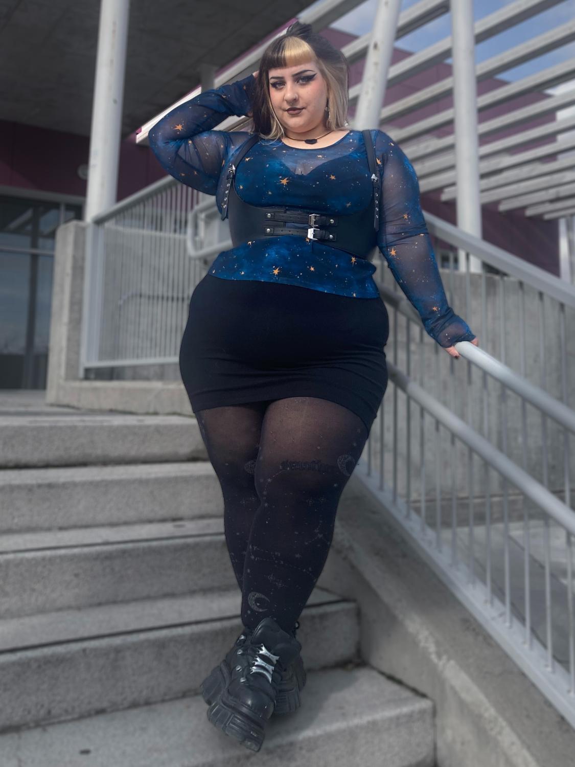 Bluzka z siateczki Nebula