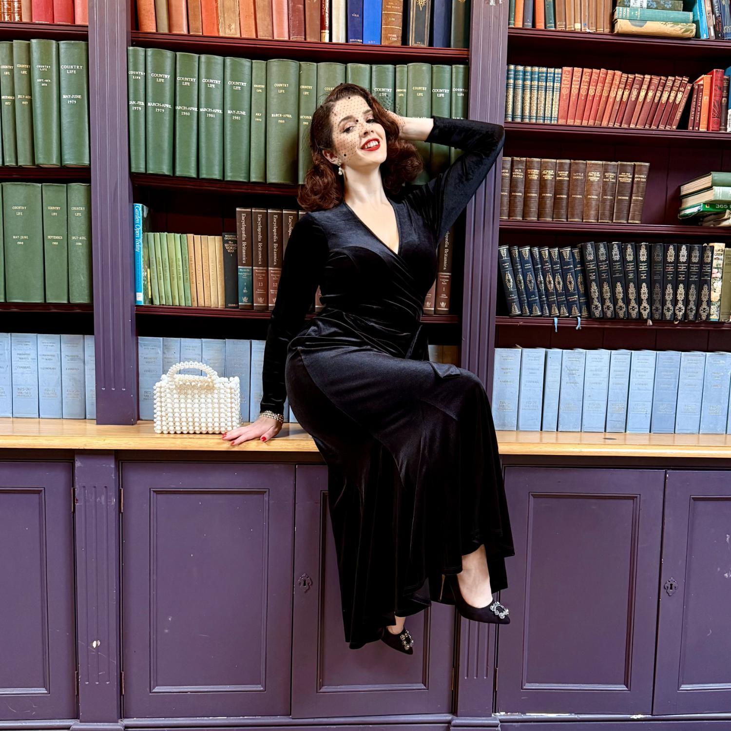 Aksamitna spódnica syrenka - czarna