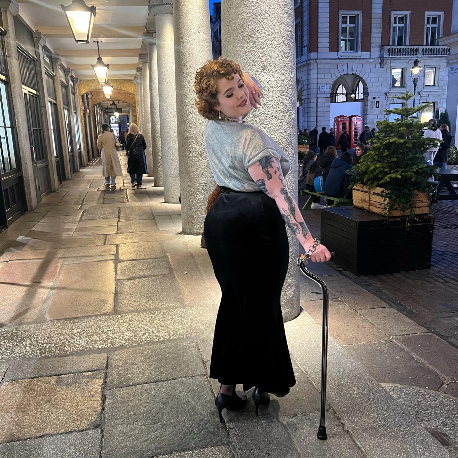 Aksamitna spódnica syrenka - czarna