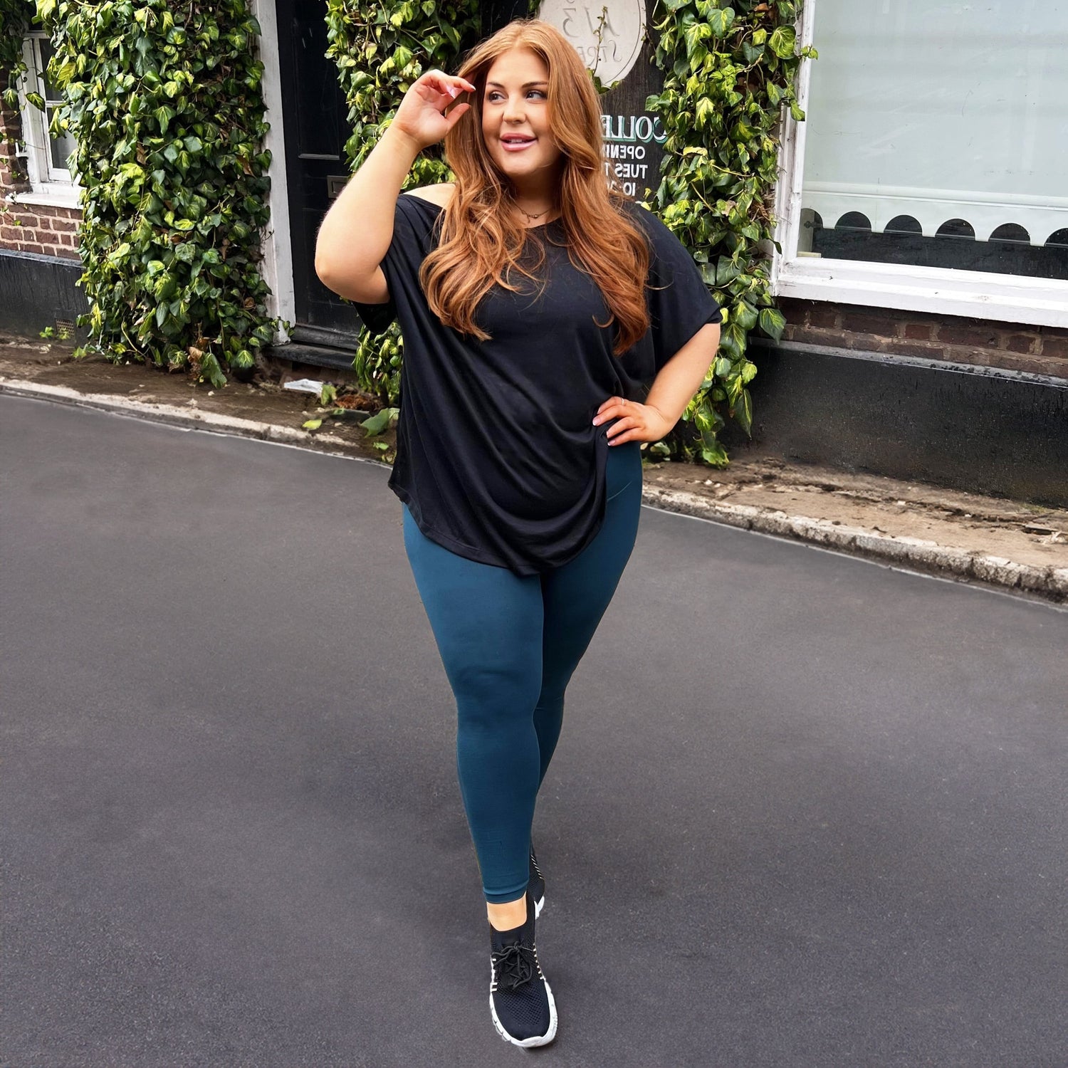 T-shirt sem ombros Debbie - Preto