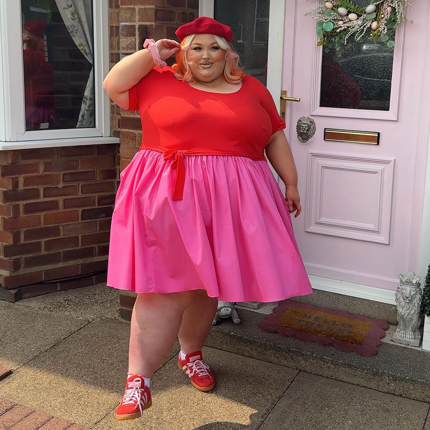 Courtney, 5ft 5in / 165cm - Tamanho I