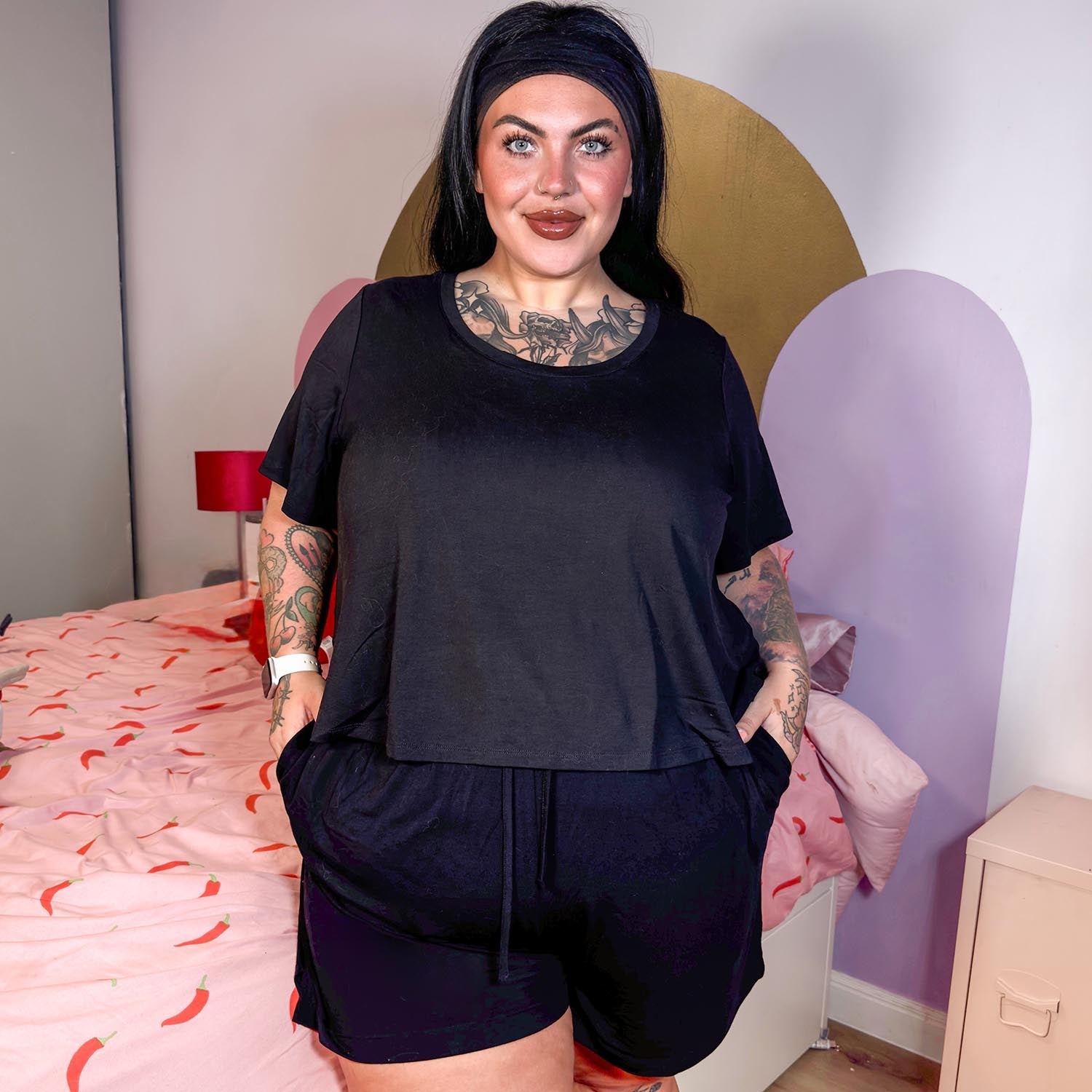 T-shirt leve com gola redonda - Preto