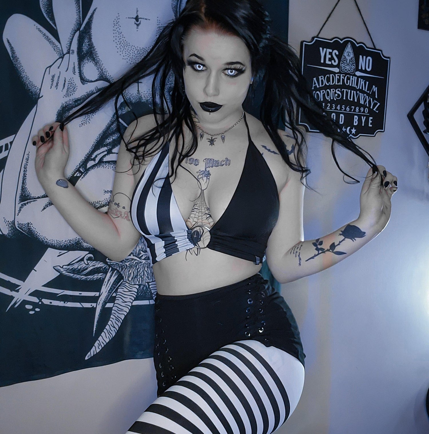 Randiga strumpbyxor - Witch