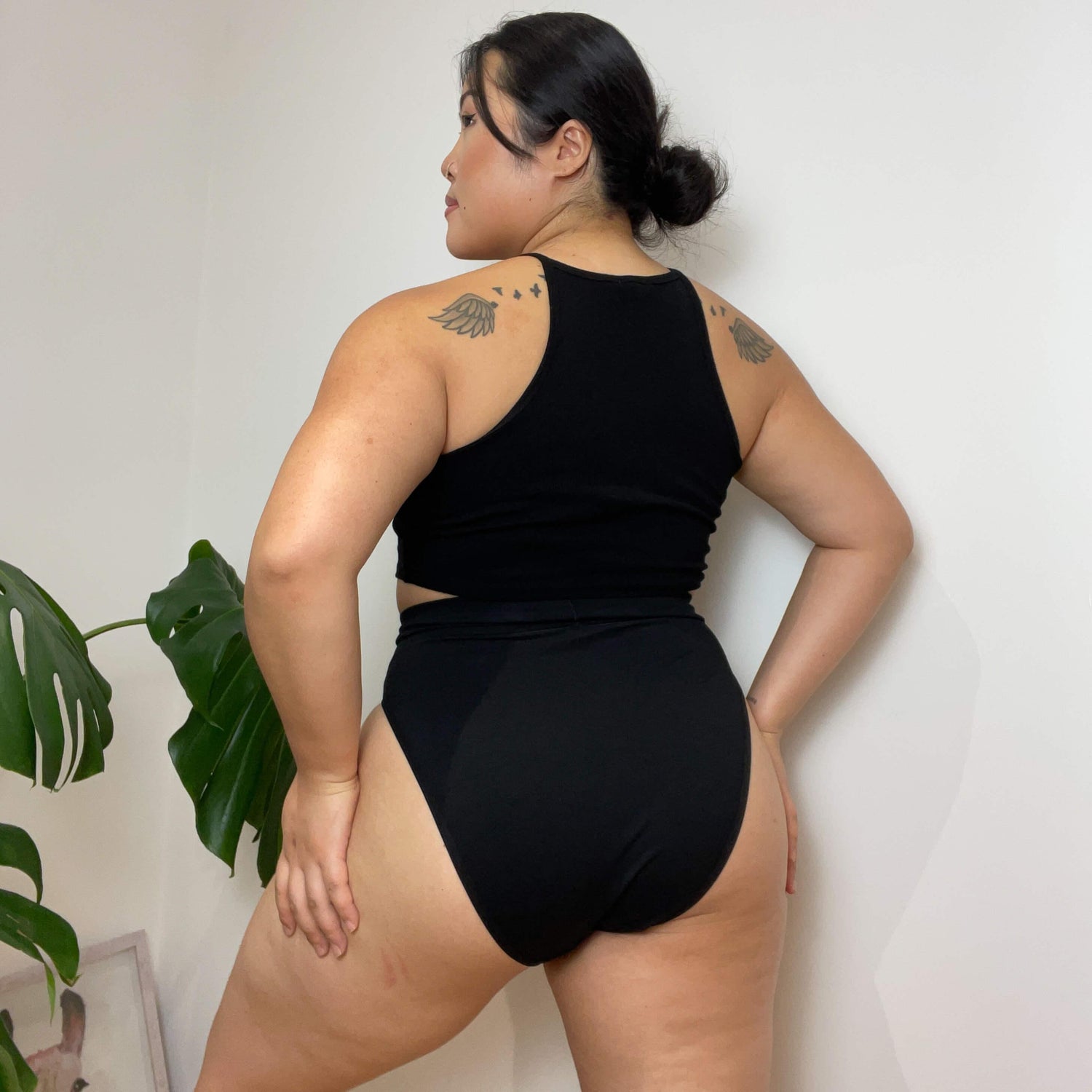 Super High Leg Knickers i ekologisk bomull - Svart