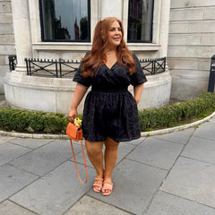 Abi, 5ft 2in / 158cm - Rozmiar E