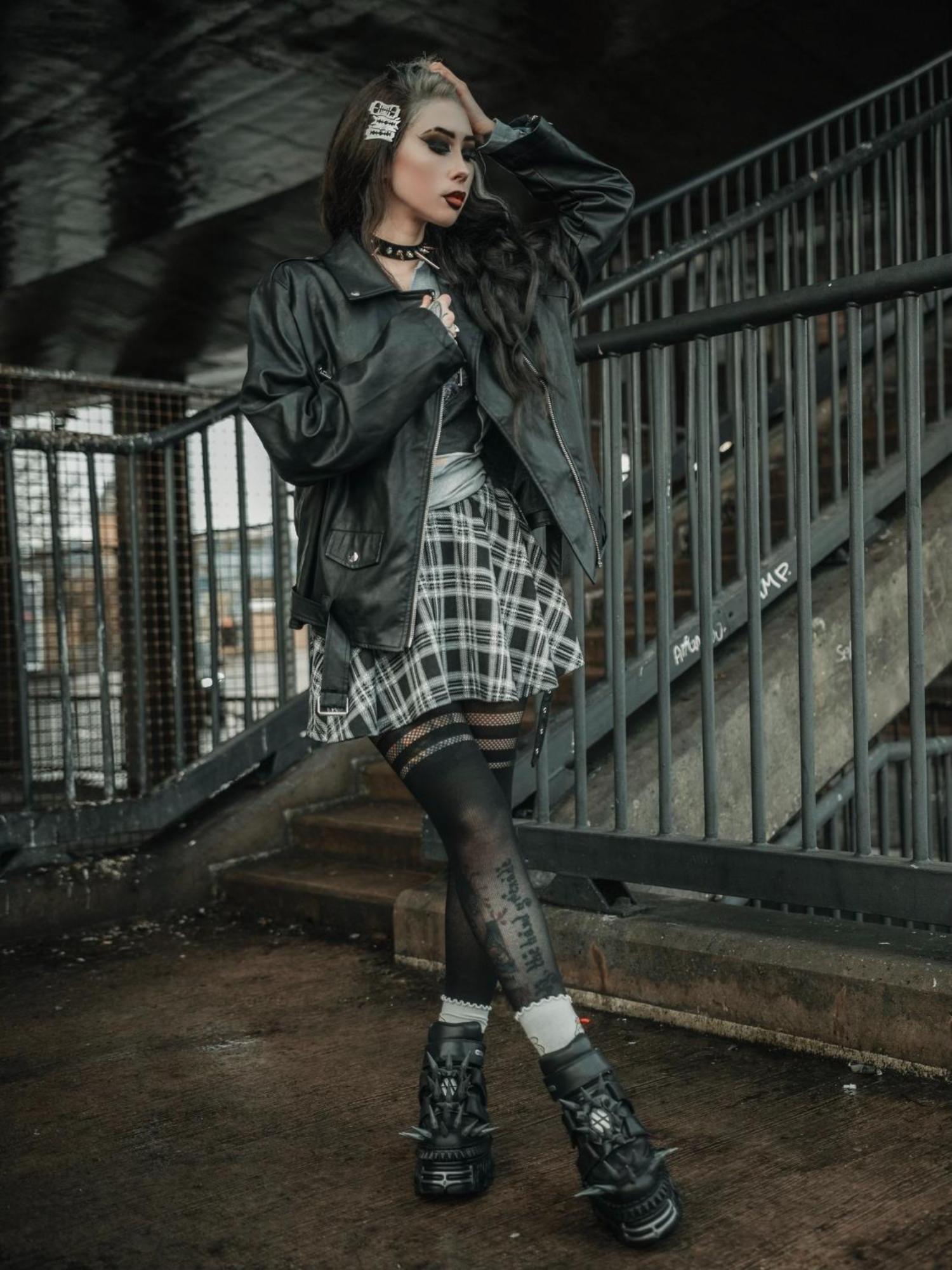 Plaid Mini-Flare Skirt - Cairn