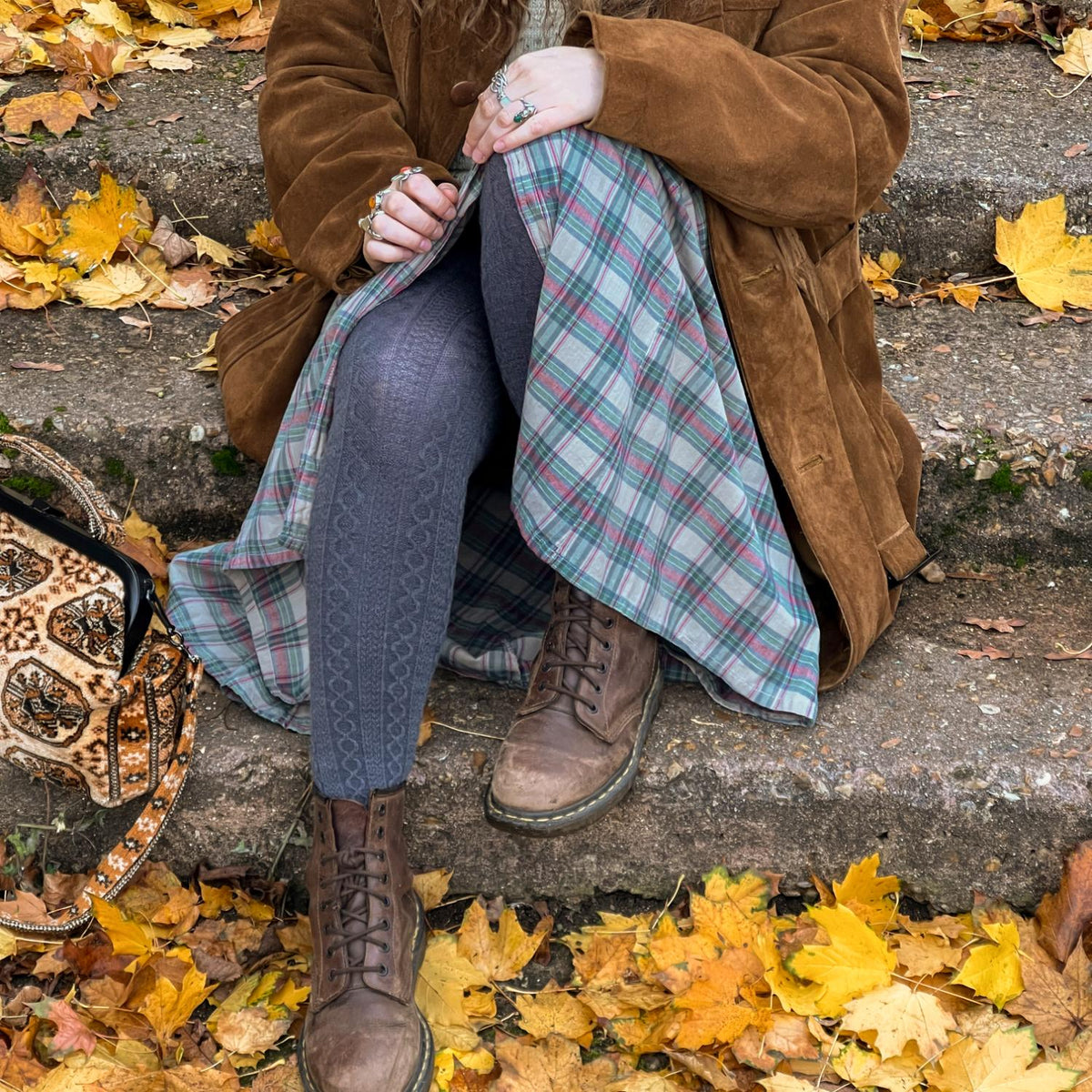 Grannies Cable Knit Wool Tights - Slate