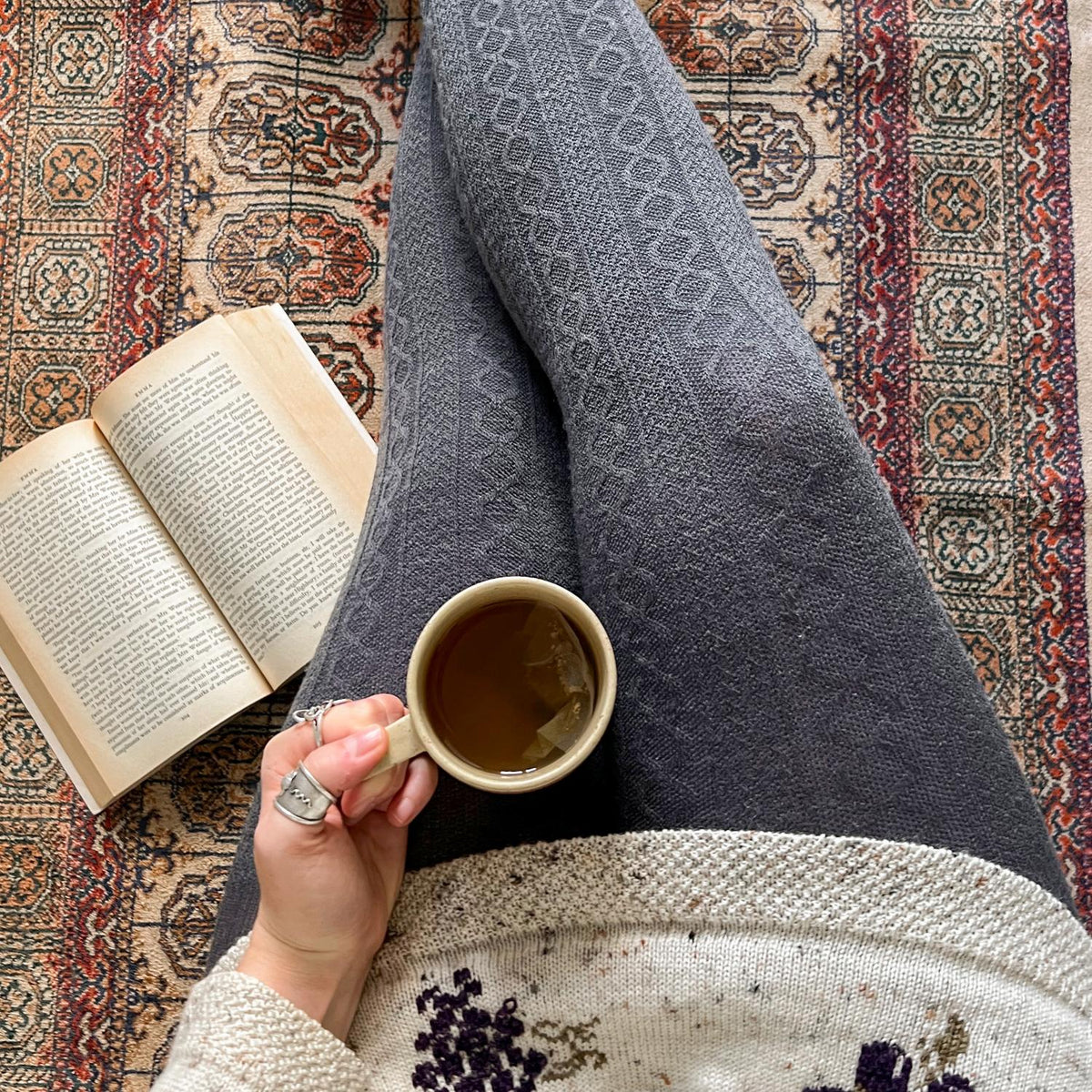 Grannies Cable Knit Wool Tights - Slate