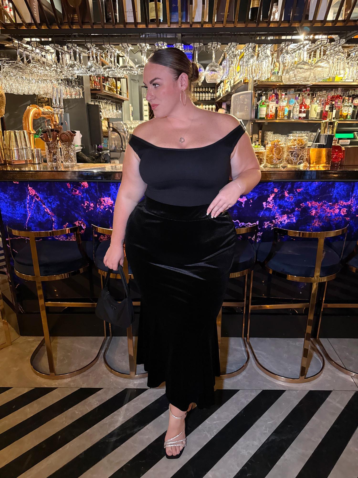 Velvet Mermaid Skirt - Black