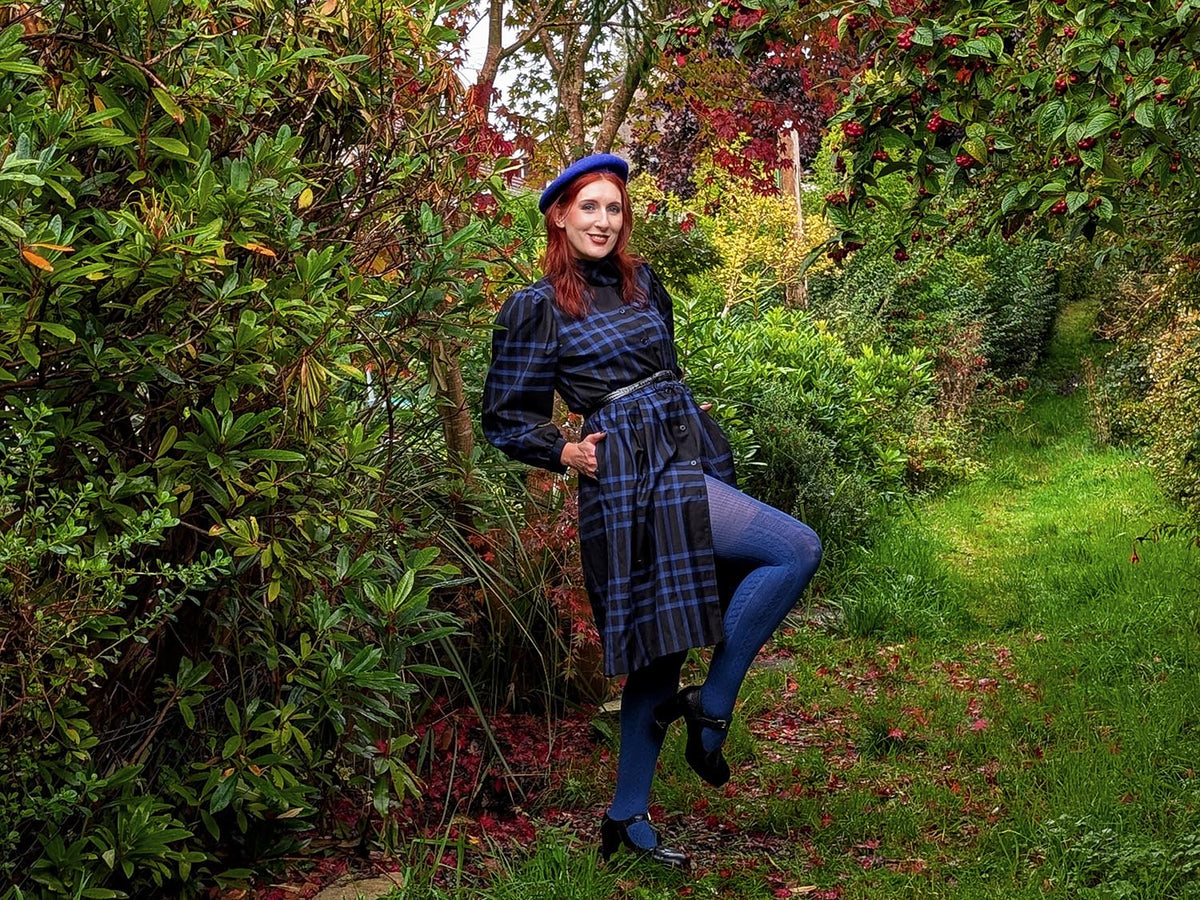 Grannies Cable Knit Wool Tights - Kraken's Breath