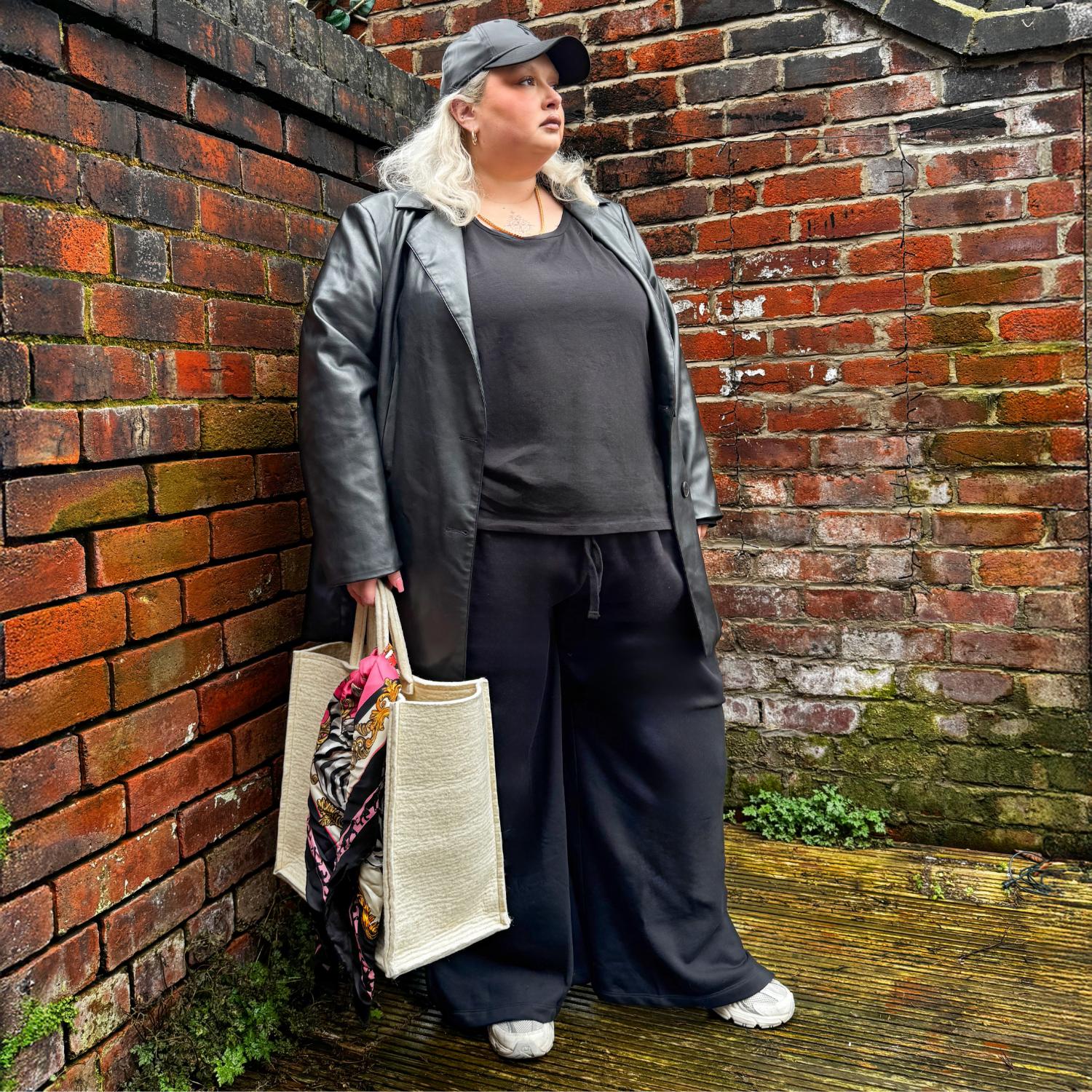 Hannah - 1.70m - Size G