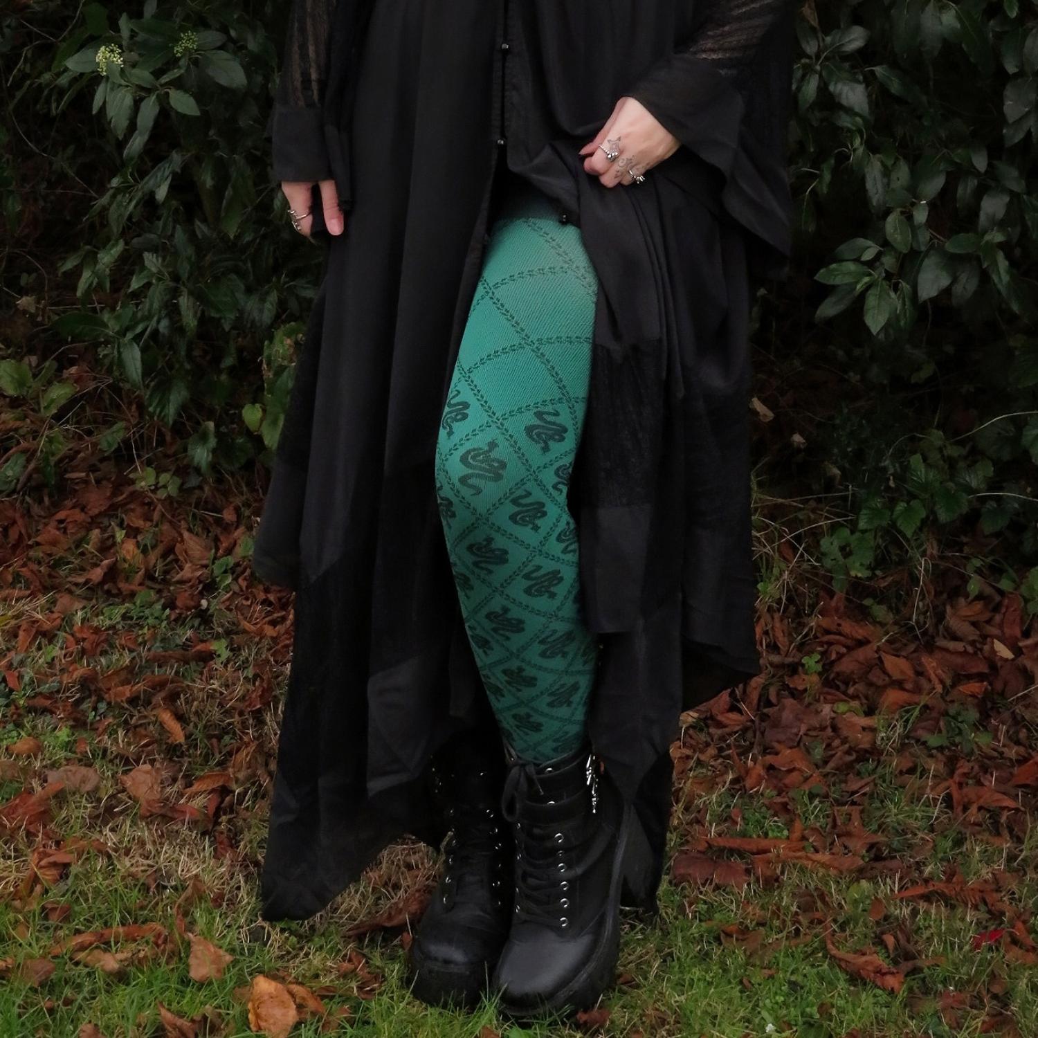 80 Denier Opaque Panty - Corra Snakes - Loofgroen