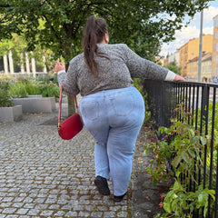 Maria, 5ft 6in / 168cm - Size I1 Reg