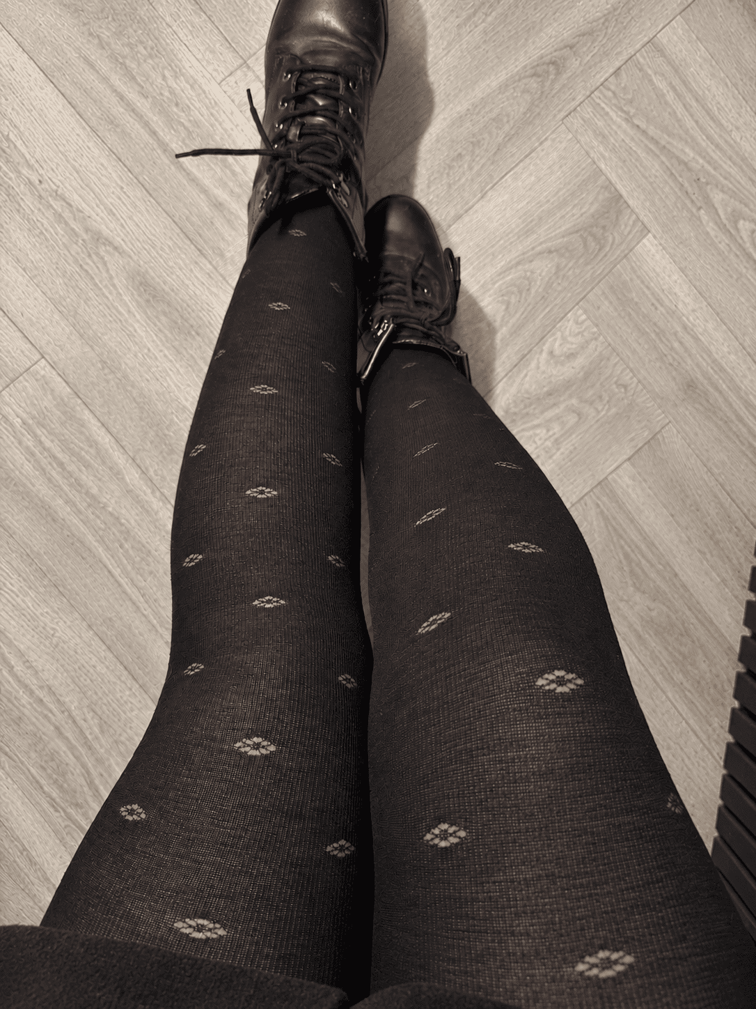 Wool Lace Tights - Ditsy Diamond - Black