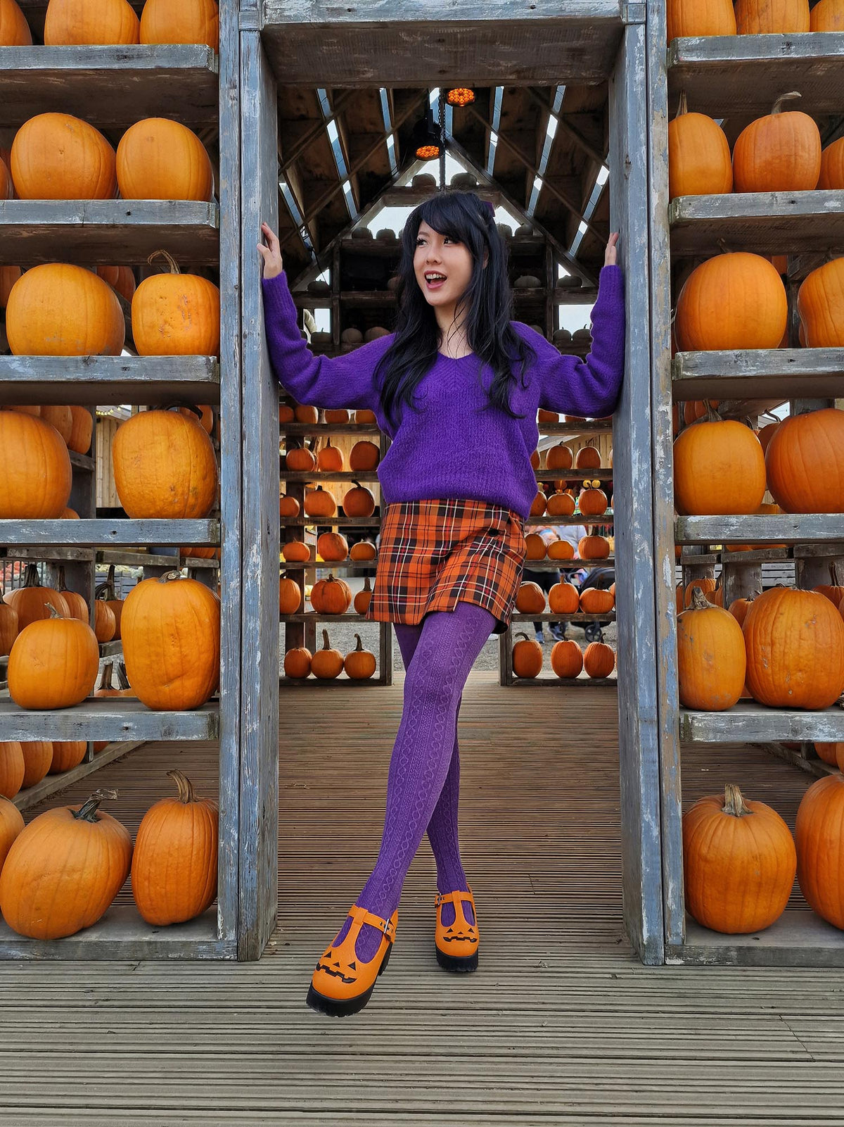 Grannies Cable Knit Wool Tights - Fancy Darkness