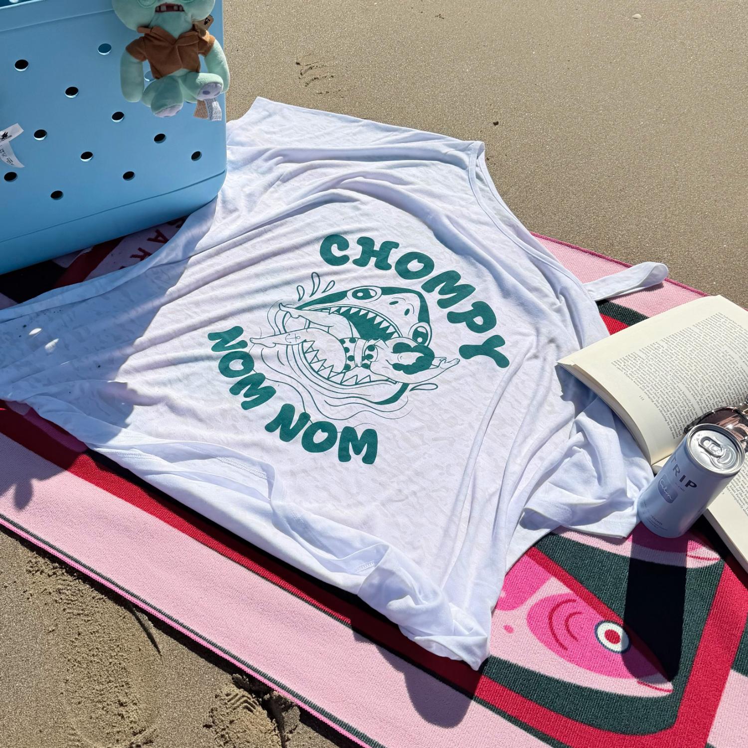 T-shirt à épaules dénudées Debbie - Imprimé requin Chompy