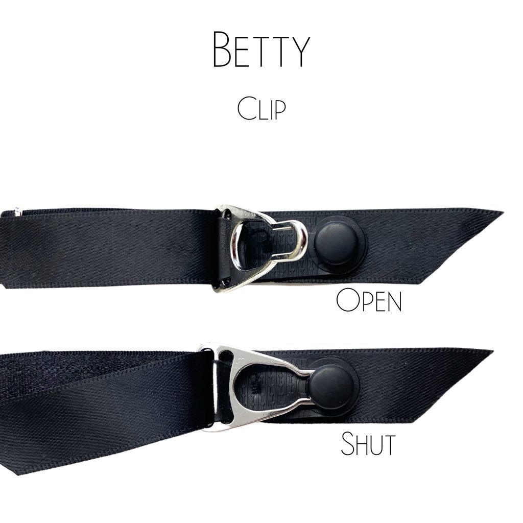 Black Suspender Belt - Betty
