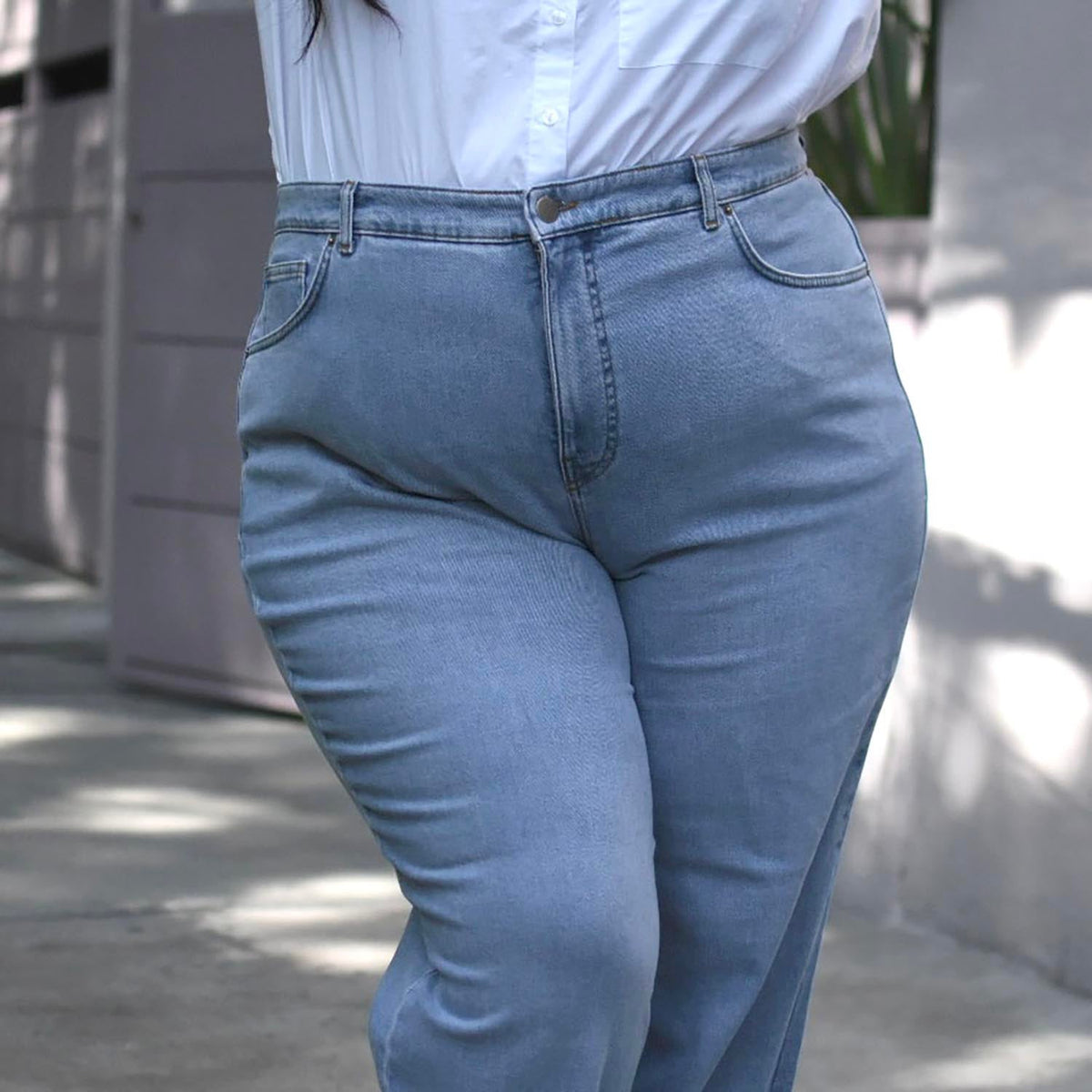 Yamila, 5ft 6in / 168cm - Storlek F2 Lång