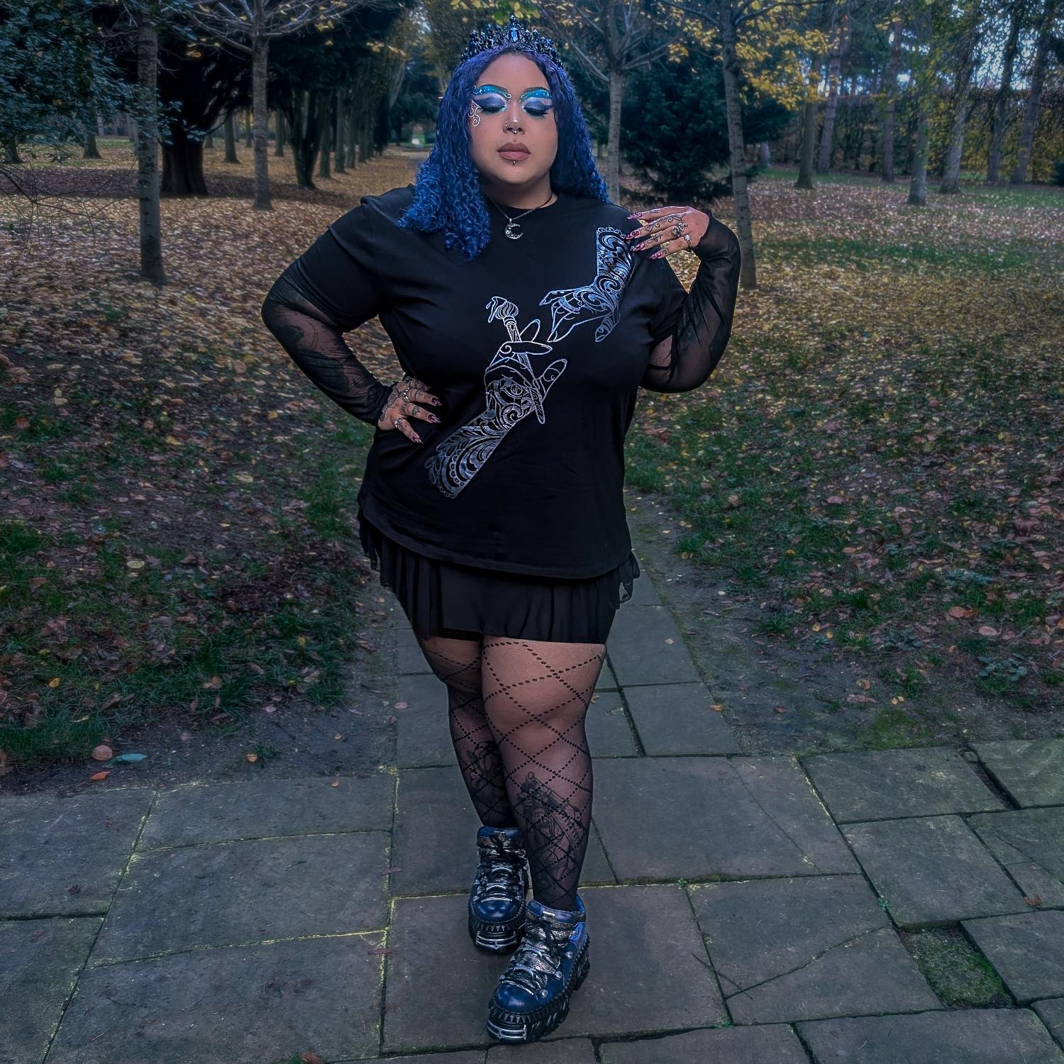 ACOTAR T-shirt i økologisk bomuld - Feyres Bargain