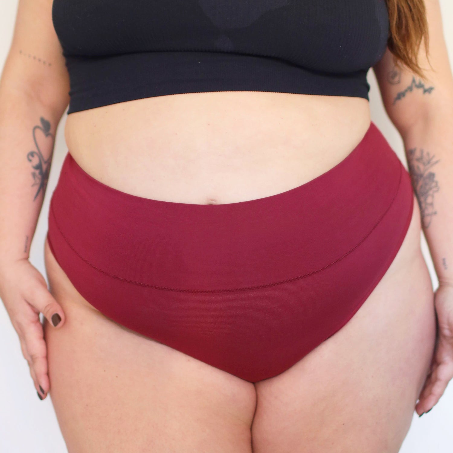 Orgaanisesta puuvillasta valmistetut Cheeky High Leg Knickers - verenpunainen