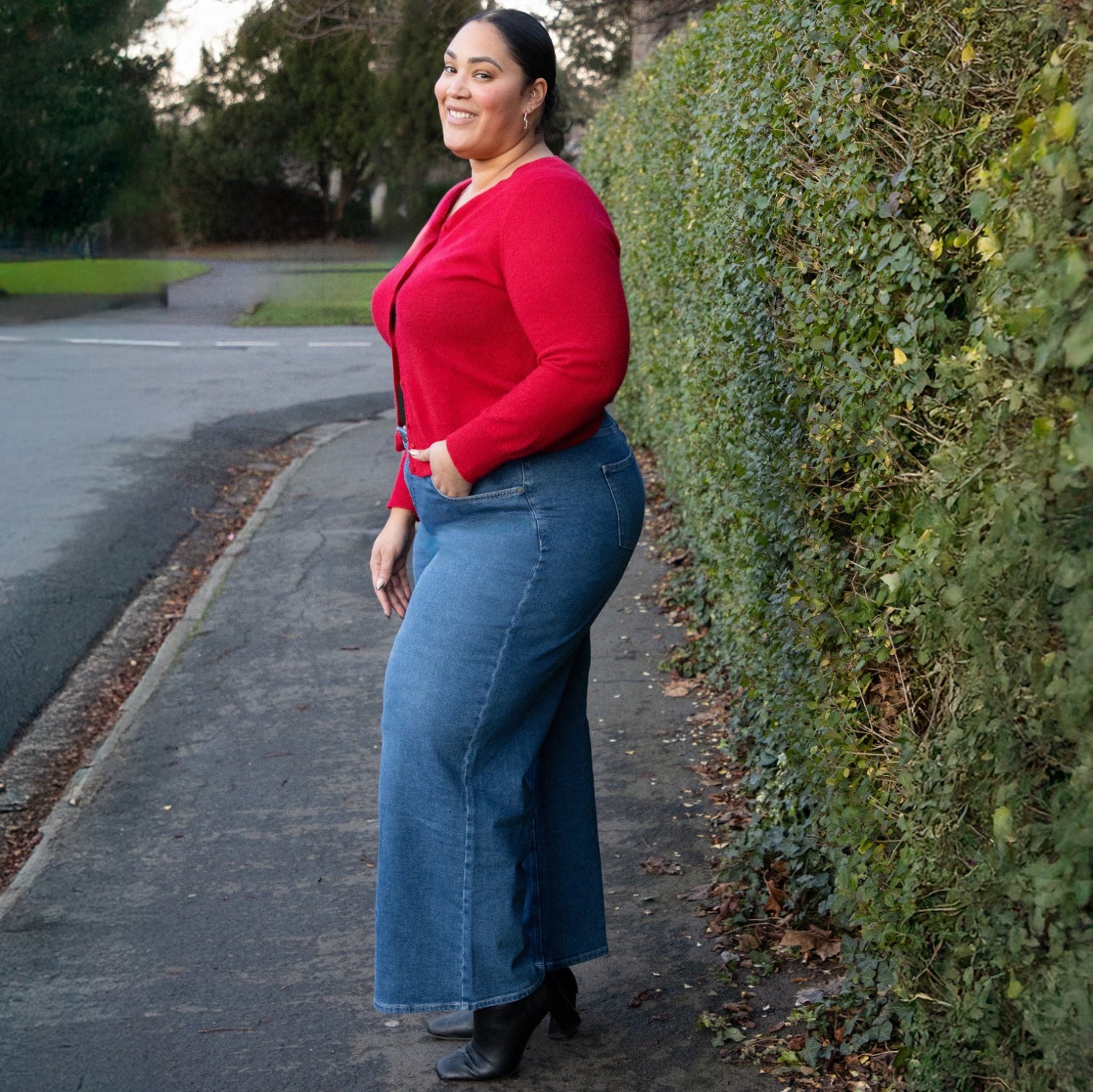 Jean large bio - Atlantic