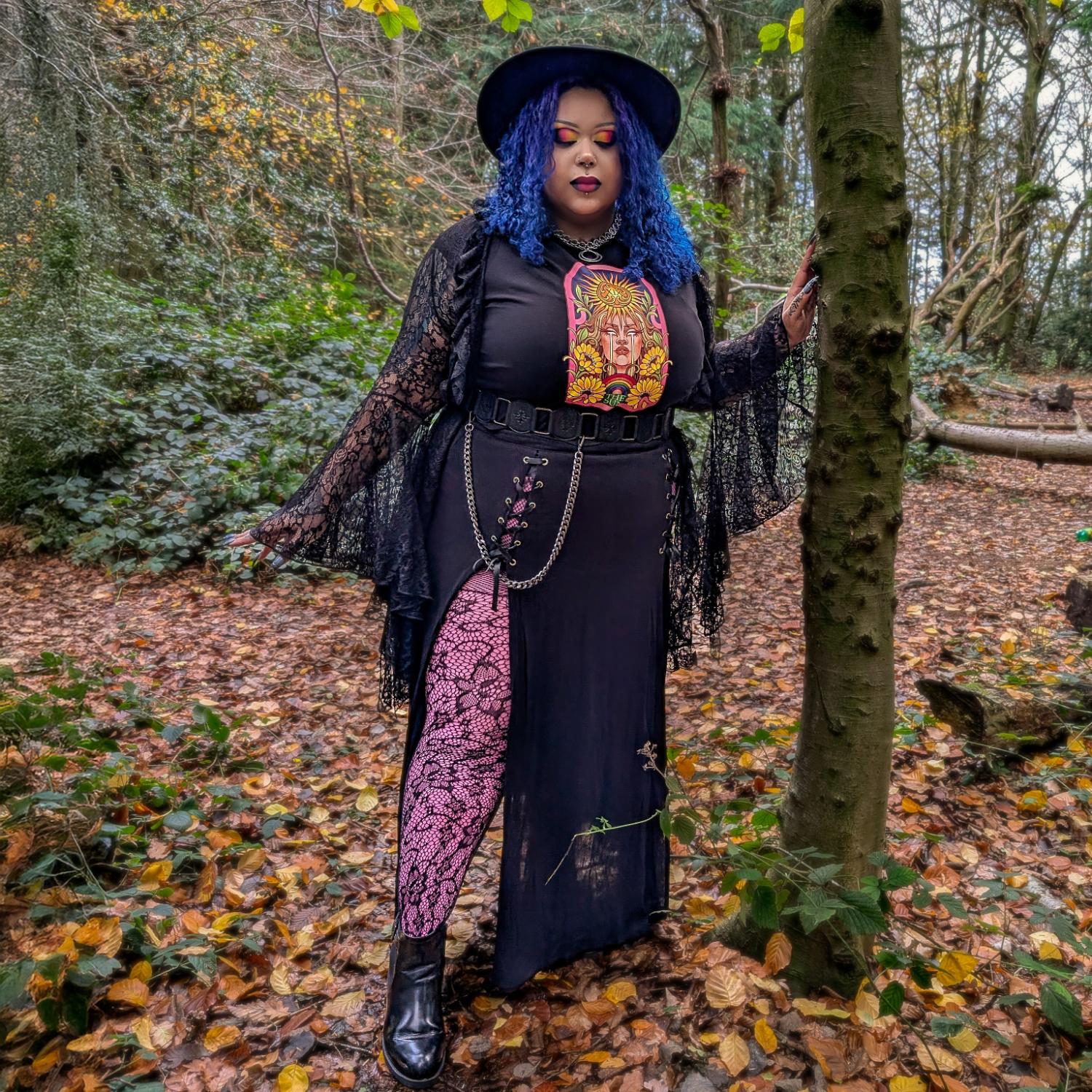 Grote Arcana Baby Tee - XIX De Zon