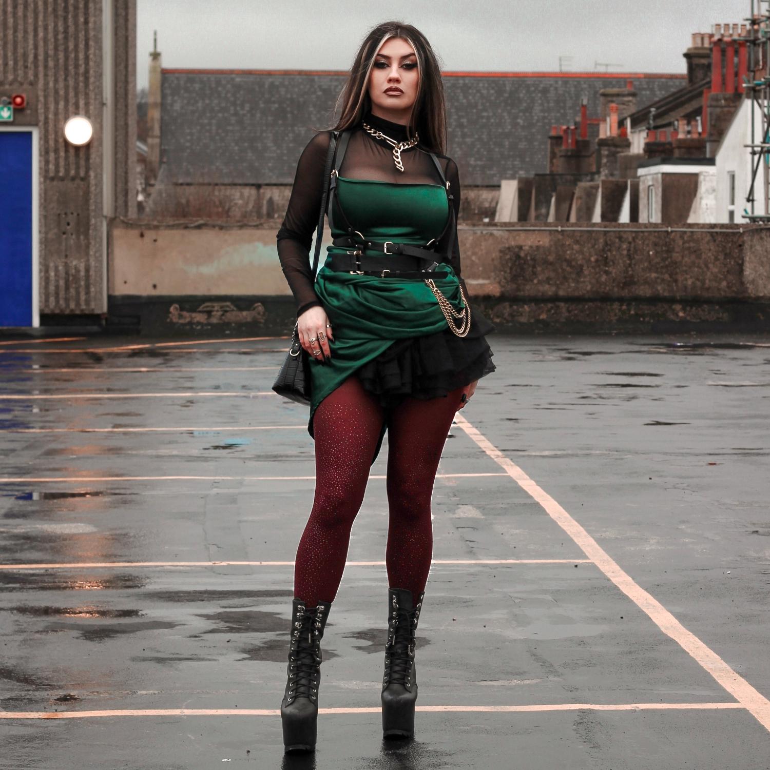 Rajstopy nieprzezroczyste 80 den - złoty brokat