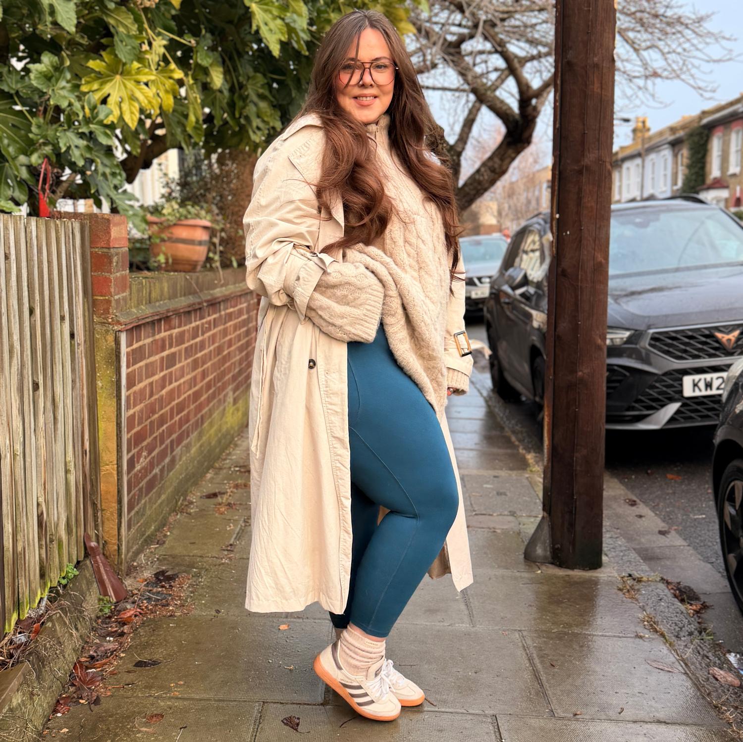 Legginsy odporne na przysiady – Bone China