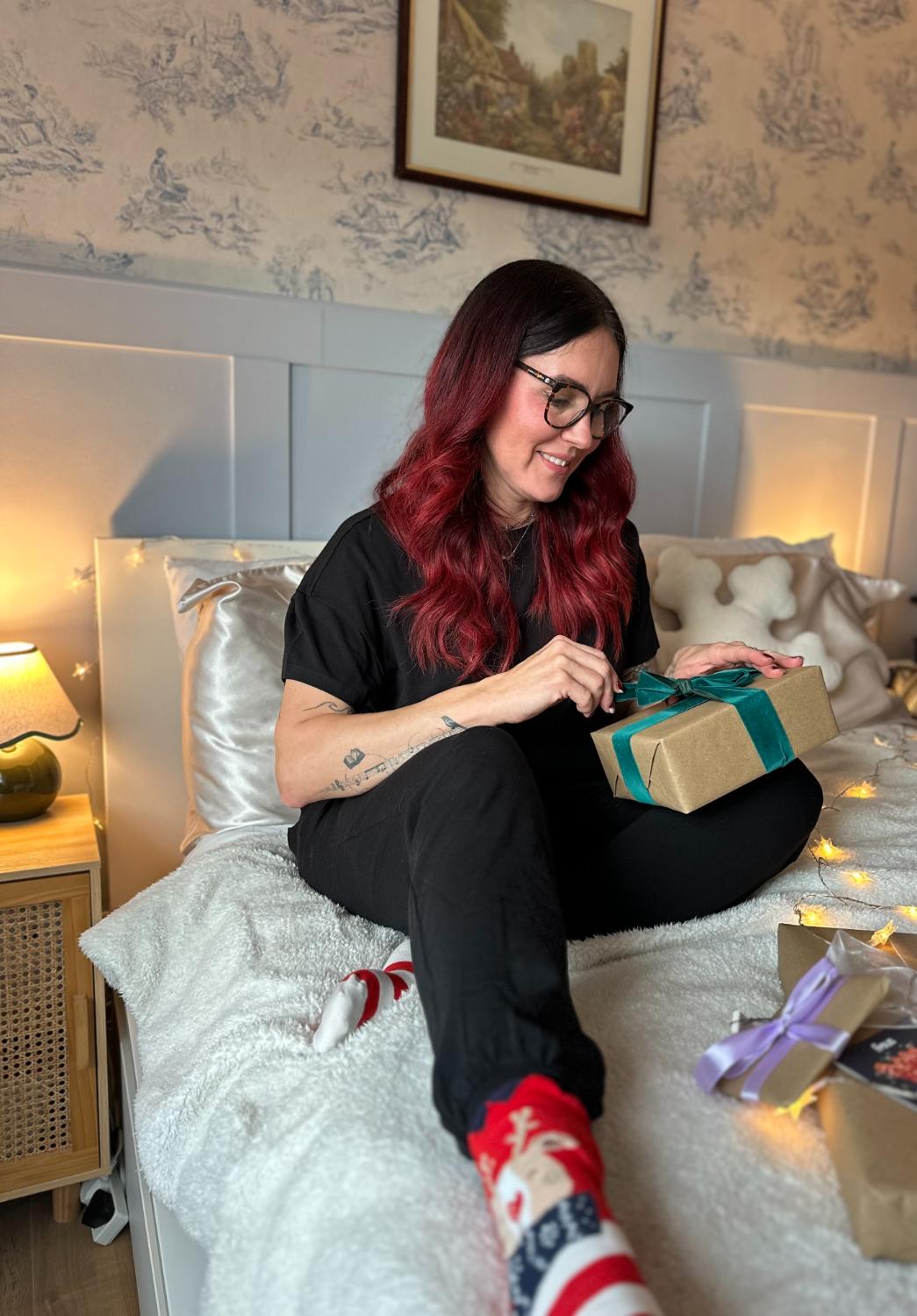 Organiczna bawełniana koszulka PJ Boxy Tee - gładka czarna